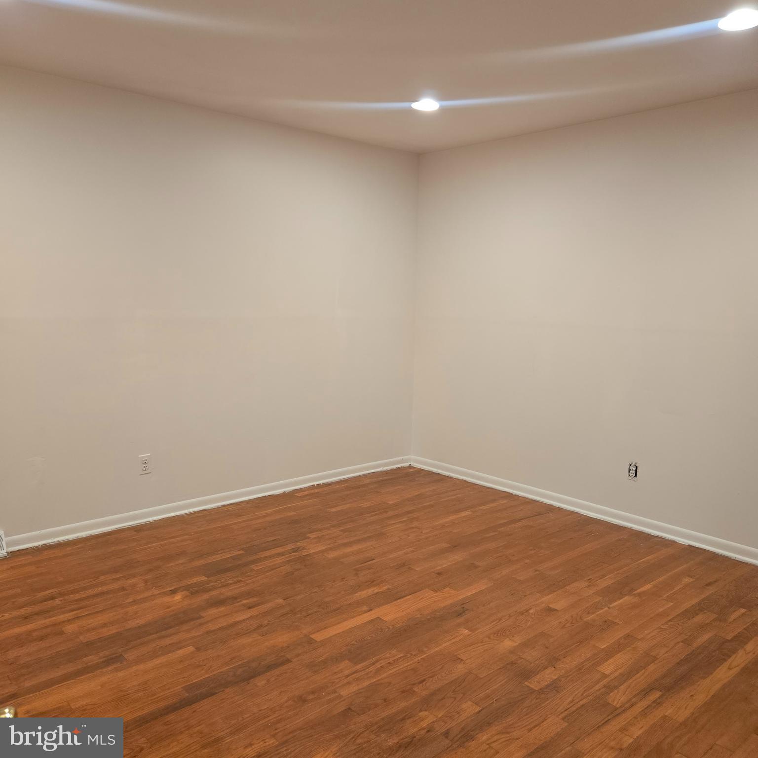 KINGS POINT - Residential