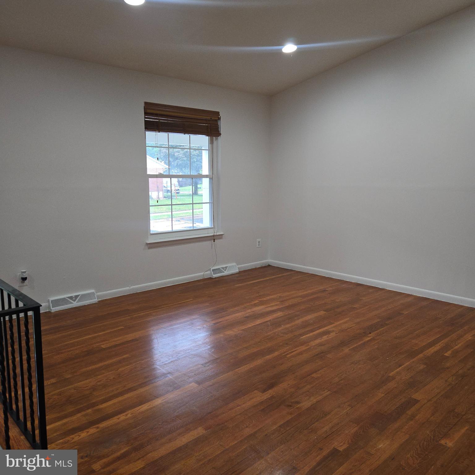 KINGS POINT - Residential