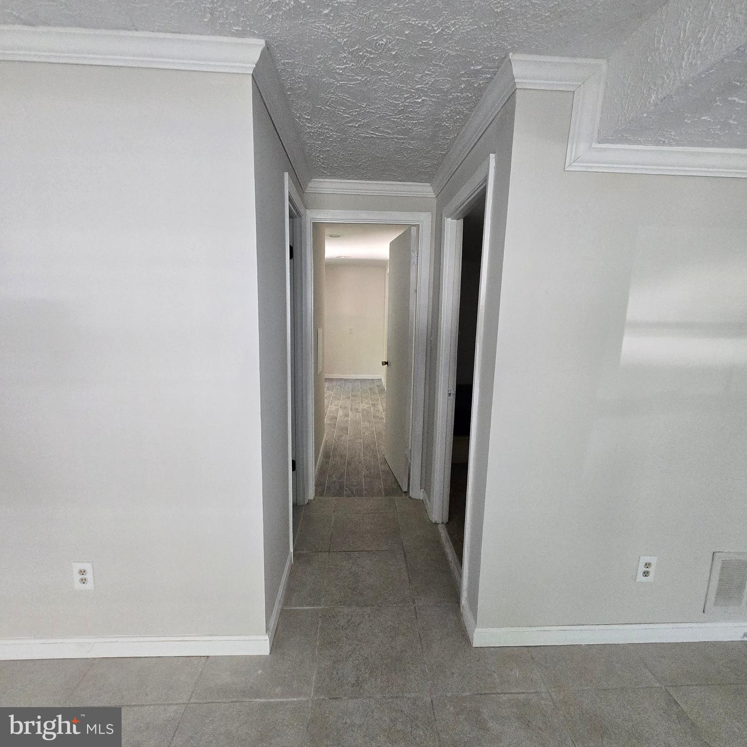 KINGS POINT - Residential