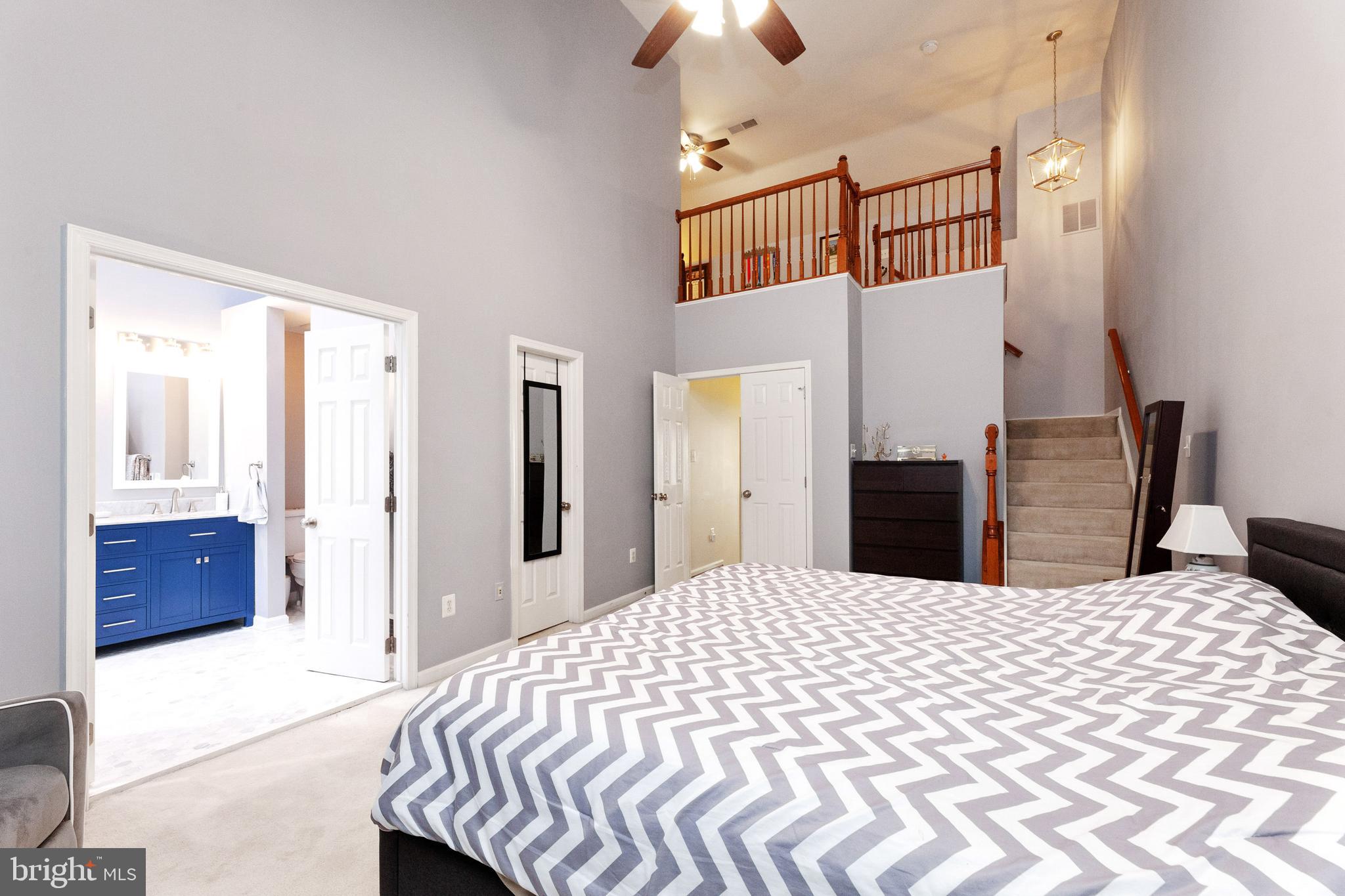 ISLAND CREEK - Residential