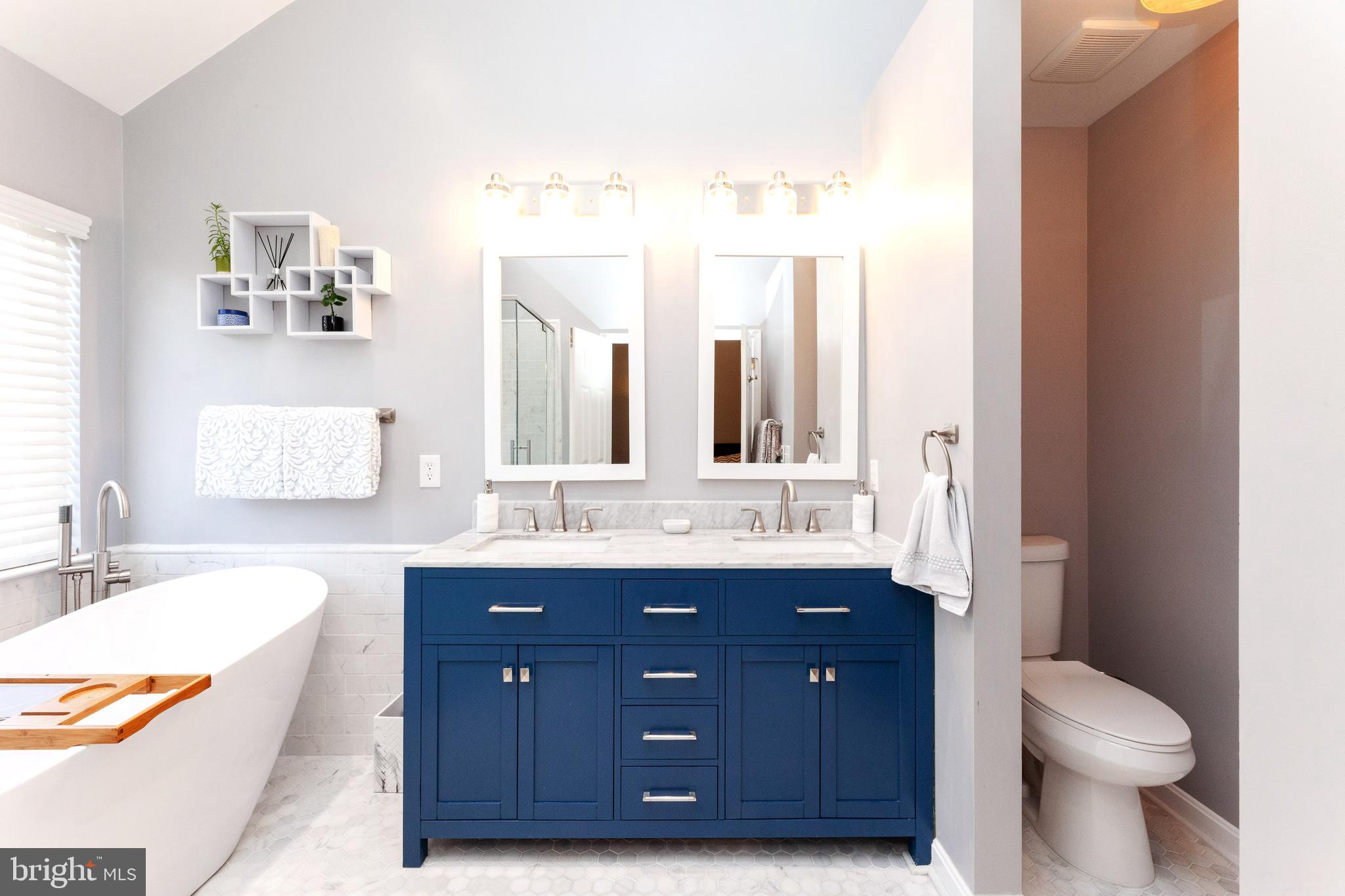 ISLAND CREEK - Residential