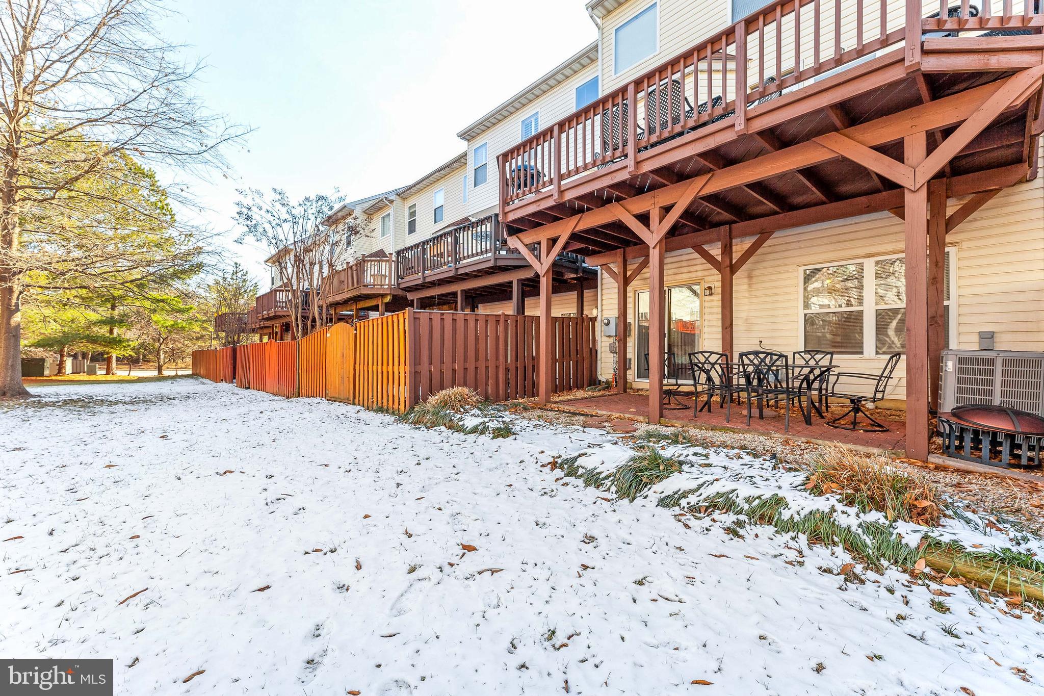 ISLAND CREEK - Residential