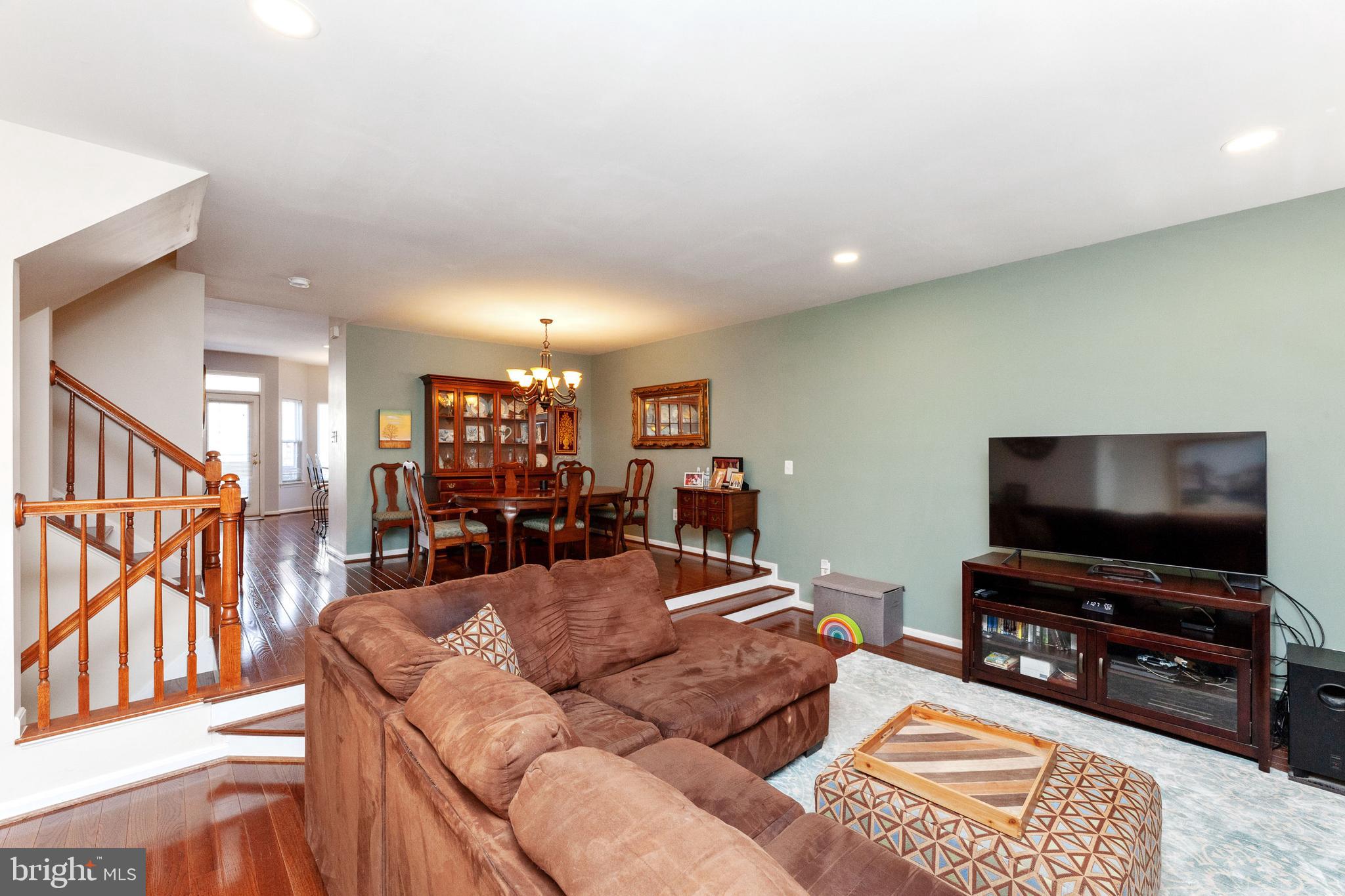 ISLAND CREEK - Residential