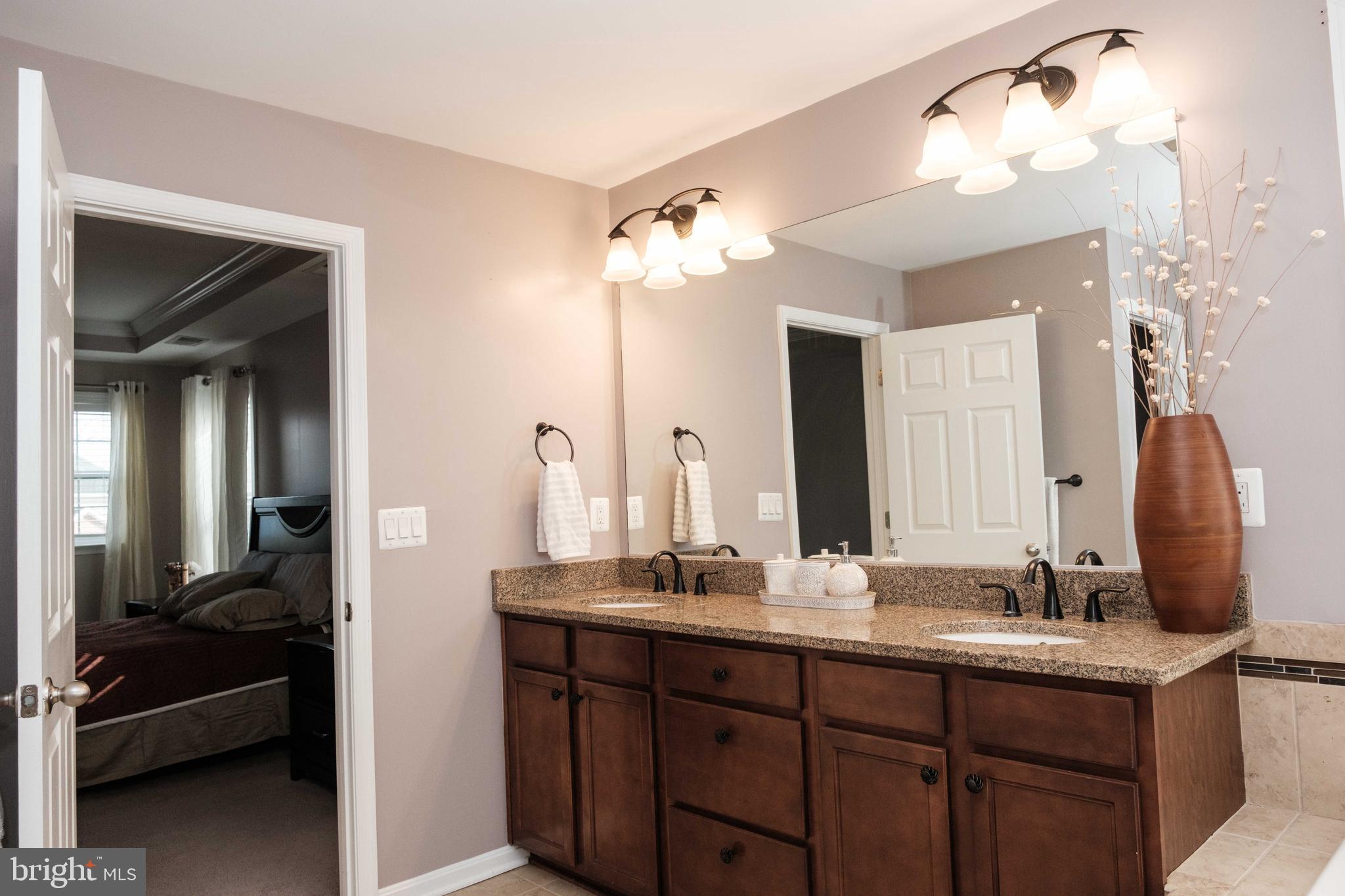 LEIGHLAND MEADOWS - Residential