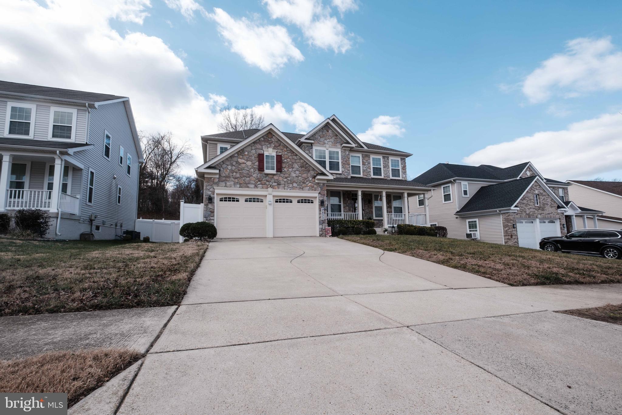 LEIGHLAND MEADOWS - Residential