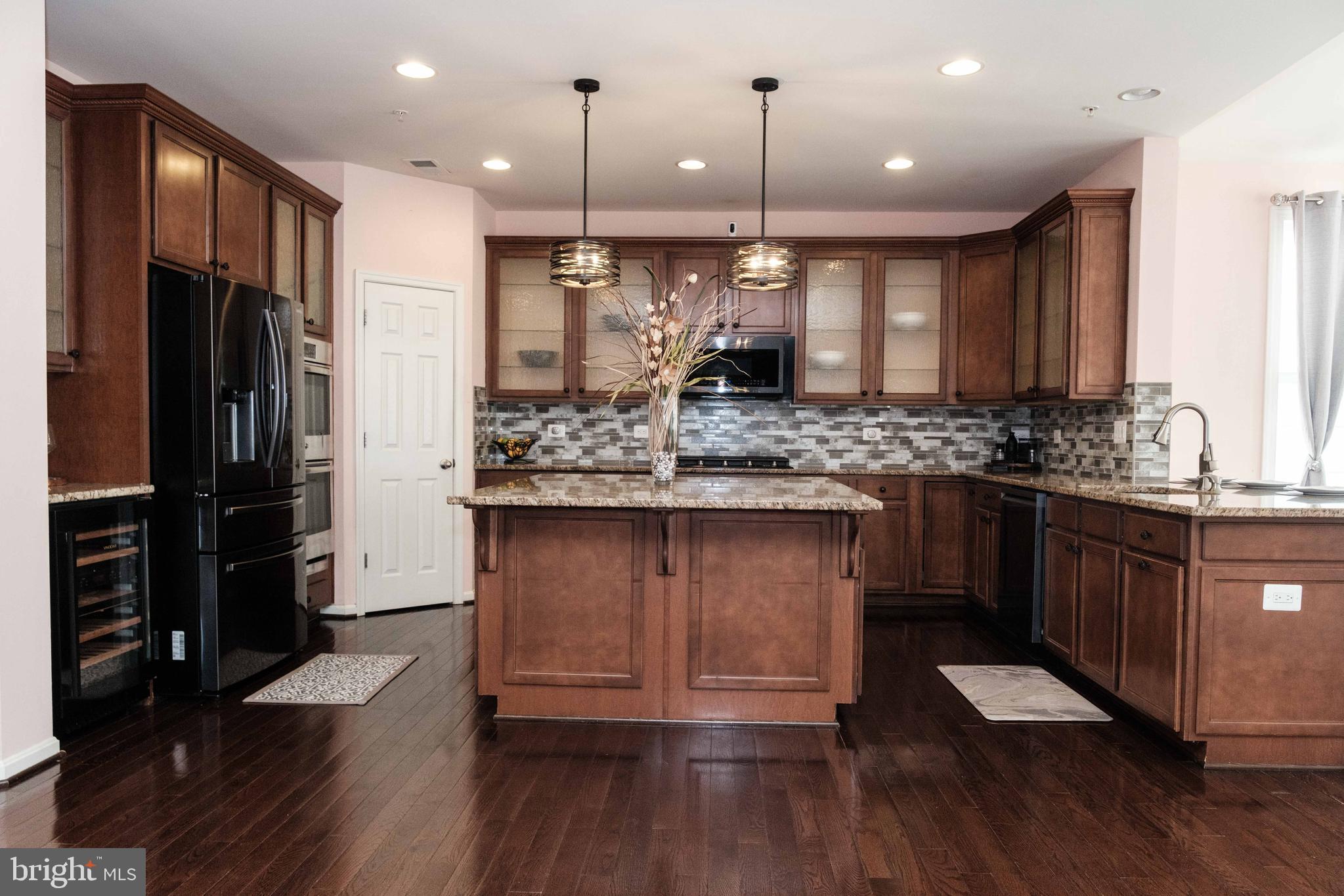 LEIGHLAND MEADOWS - Residential