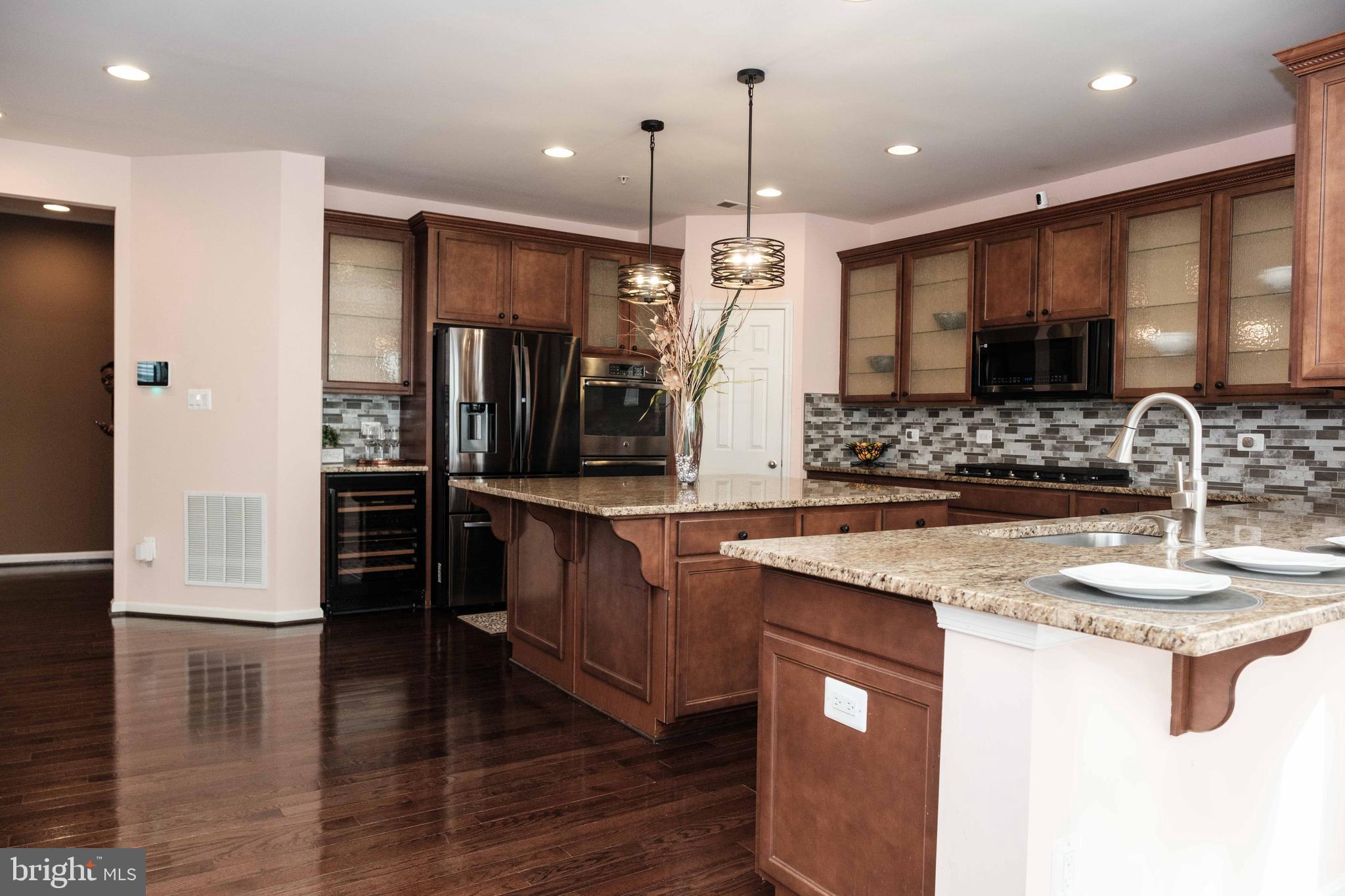 LEIGHLAND MEADOWS - Residential