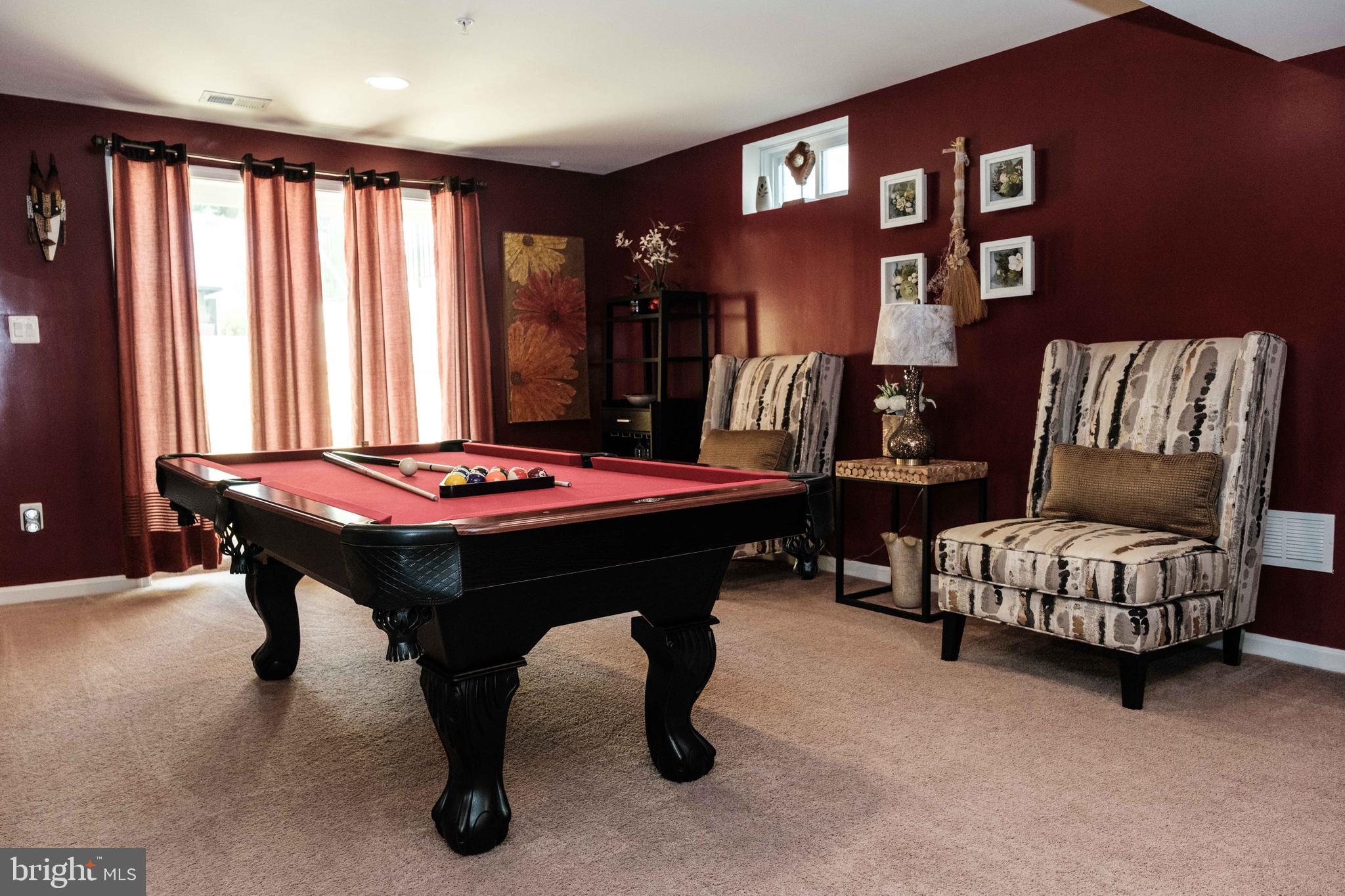 LEIGHLAND MEADOWS - Residential