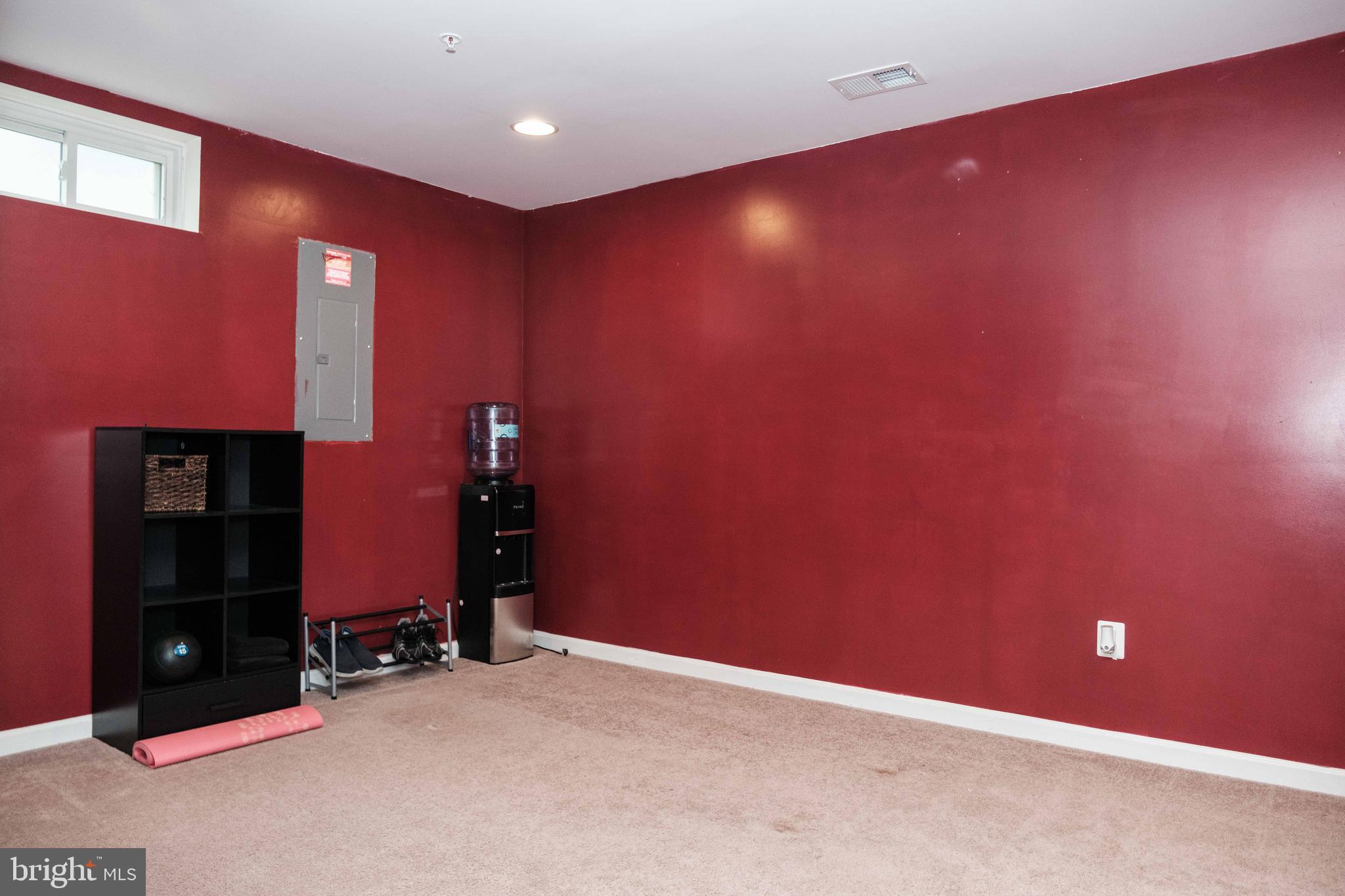 LEIGHLAND MEADOWS - Residential