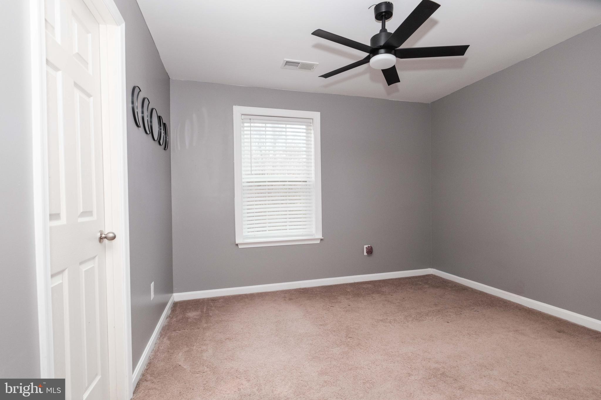 LEIGHLAND MEADOWS - Residential