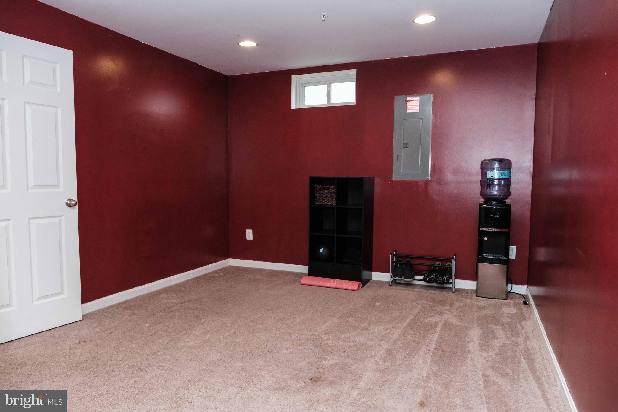 LEIGHLAND MEADOWS - Residential