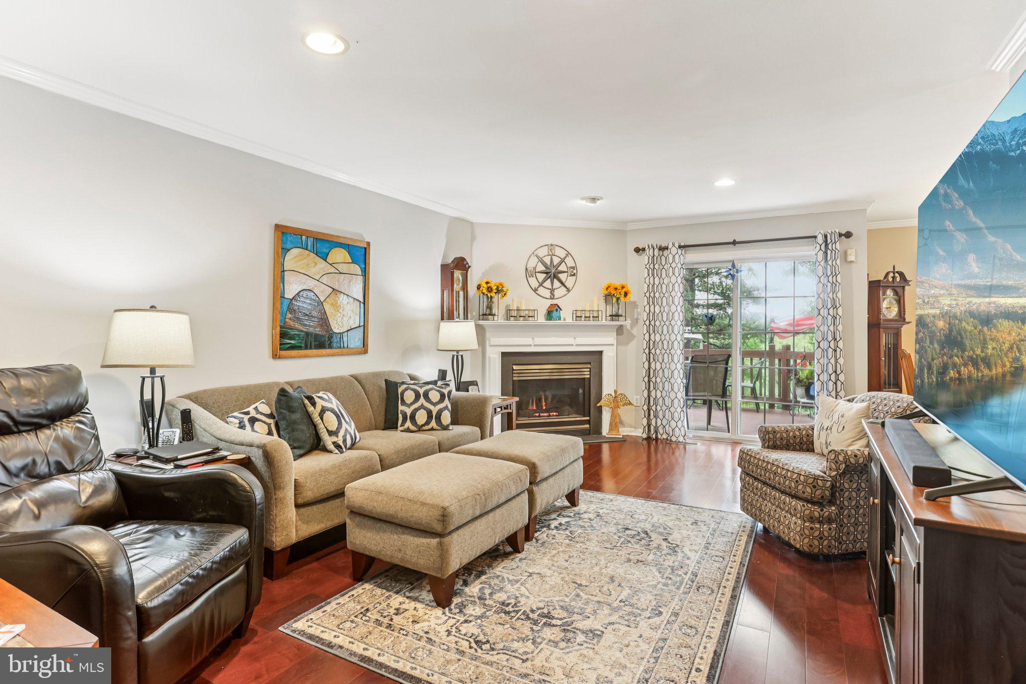 343 HAMILTON DRIVE