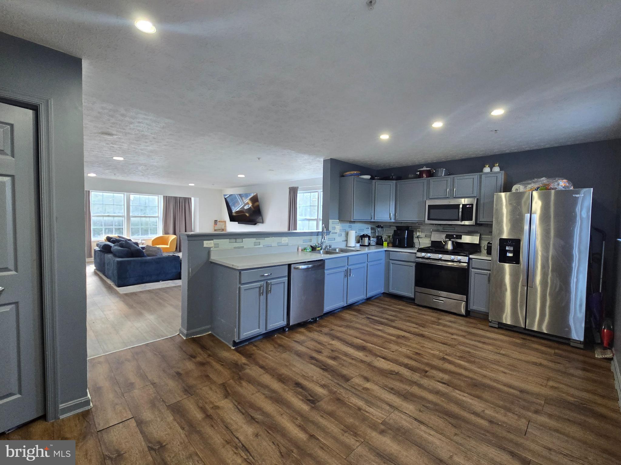 5308 THOMAS SIM LEE TERRACE