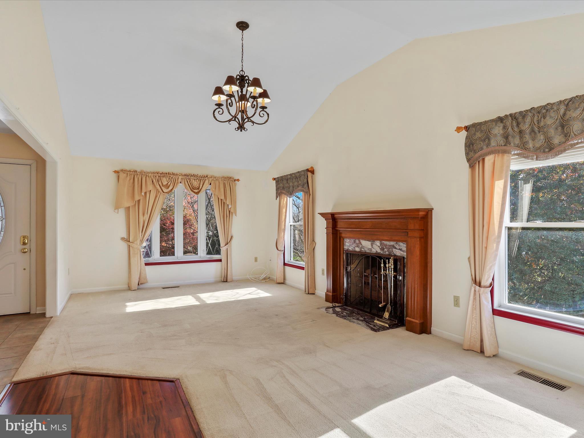 SPRING VALLEY - Residential