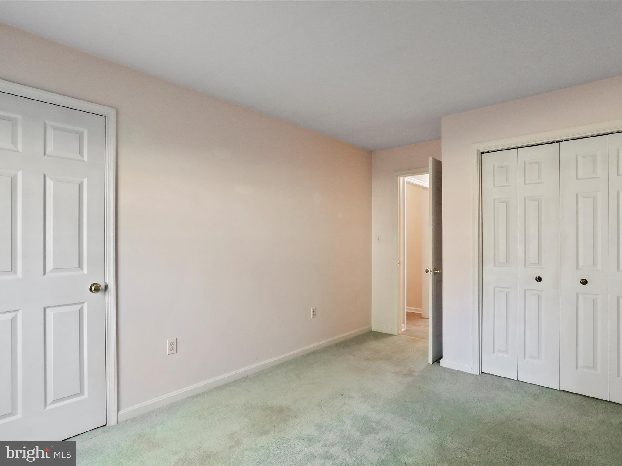 SPRING VALLEY - Residential