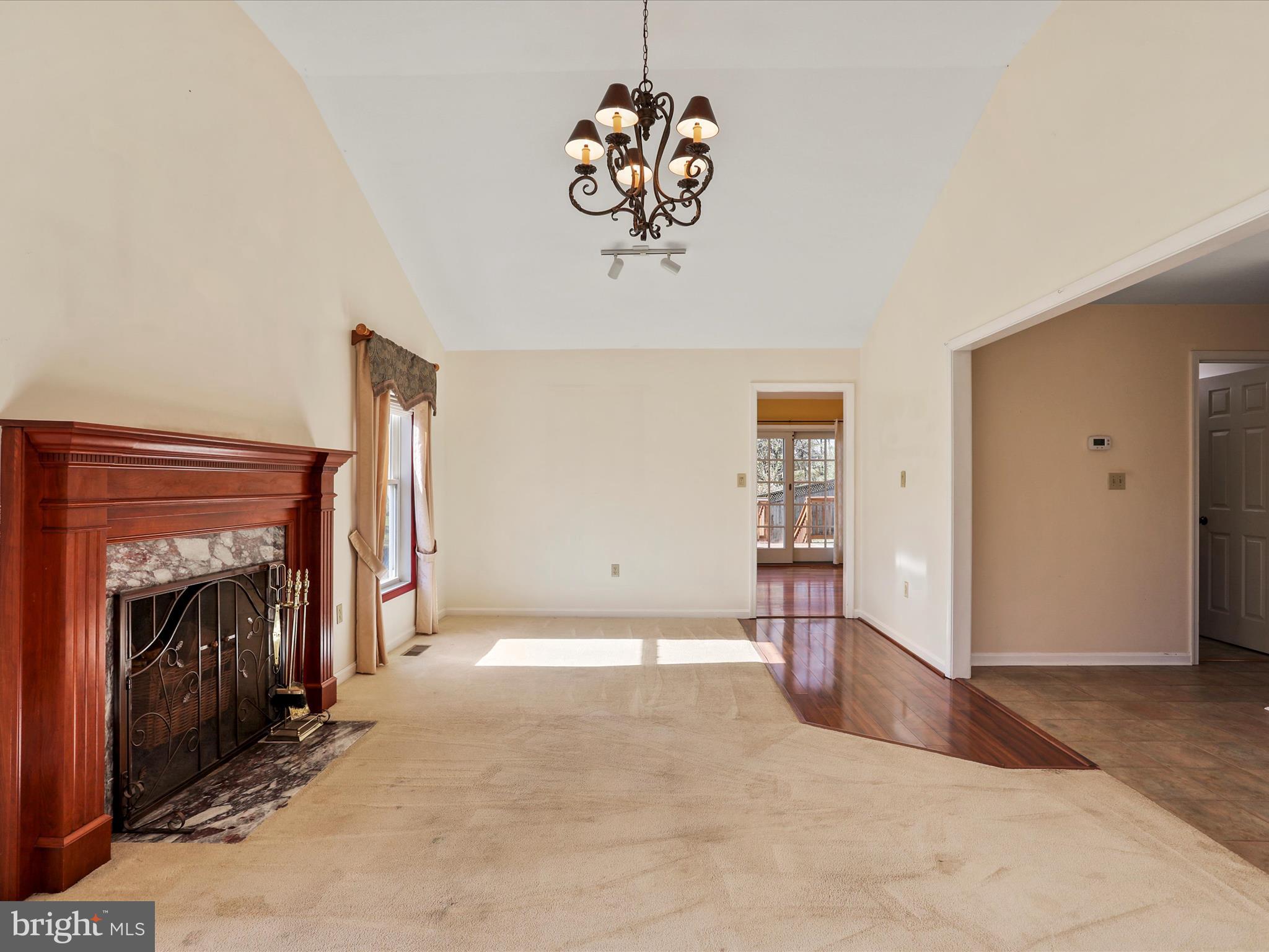 SPRING VALLEY - Residential