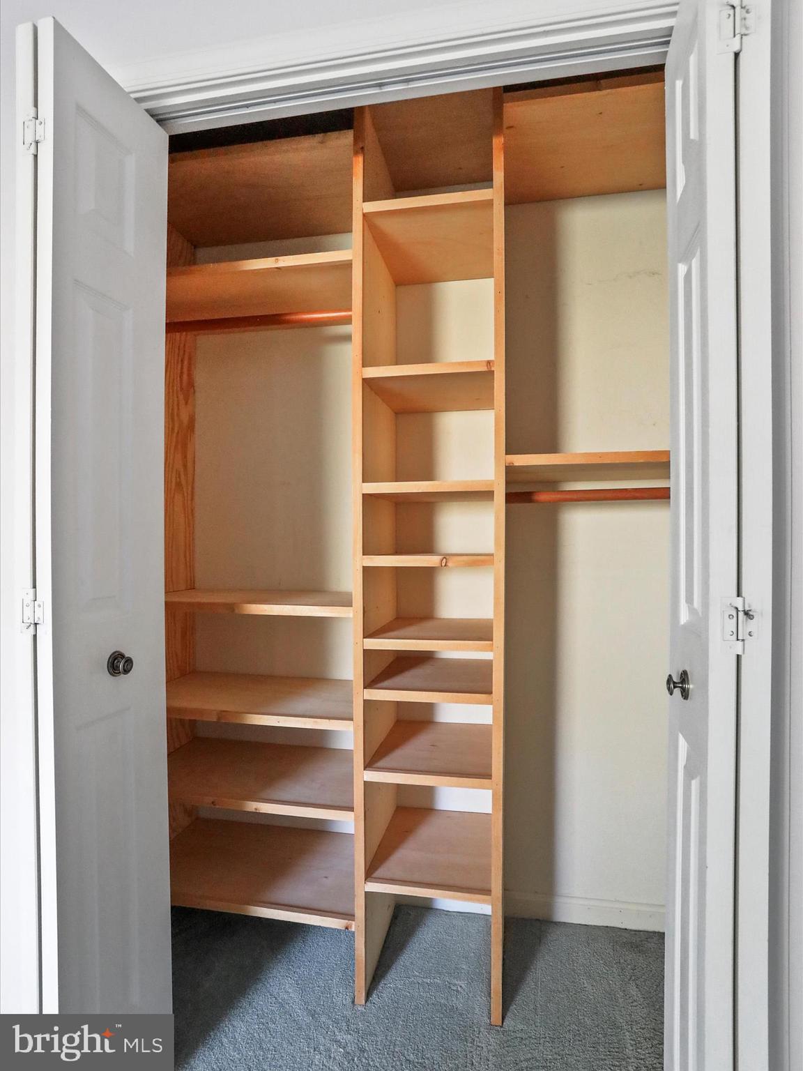 SPRING VALLEY - Residential