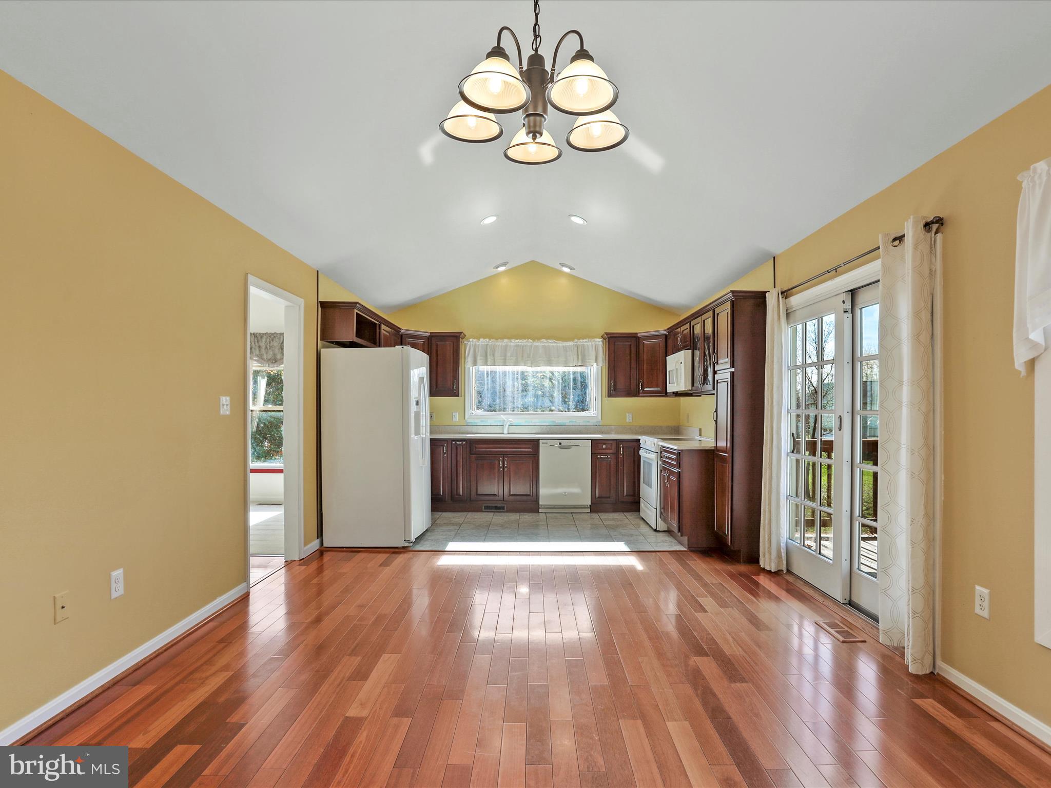 SPRING VALLEY - Residential