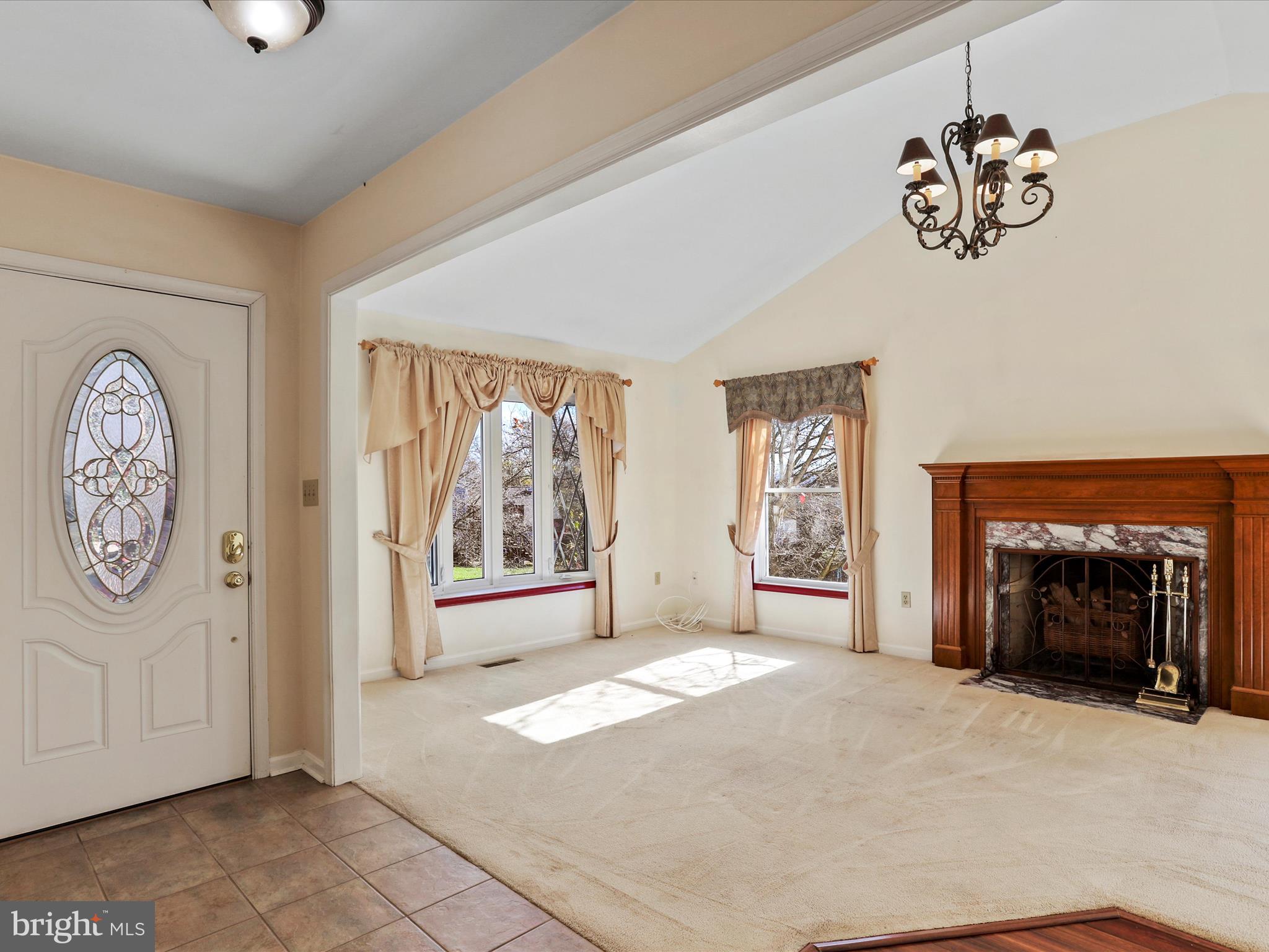 SPRING VALLEY - Residential