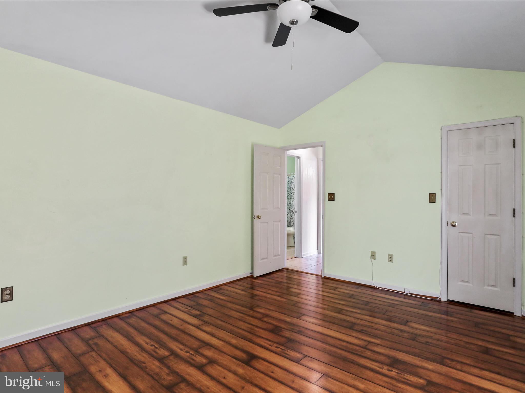 SPRING VALLEY - Residential