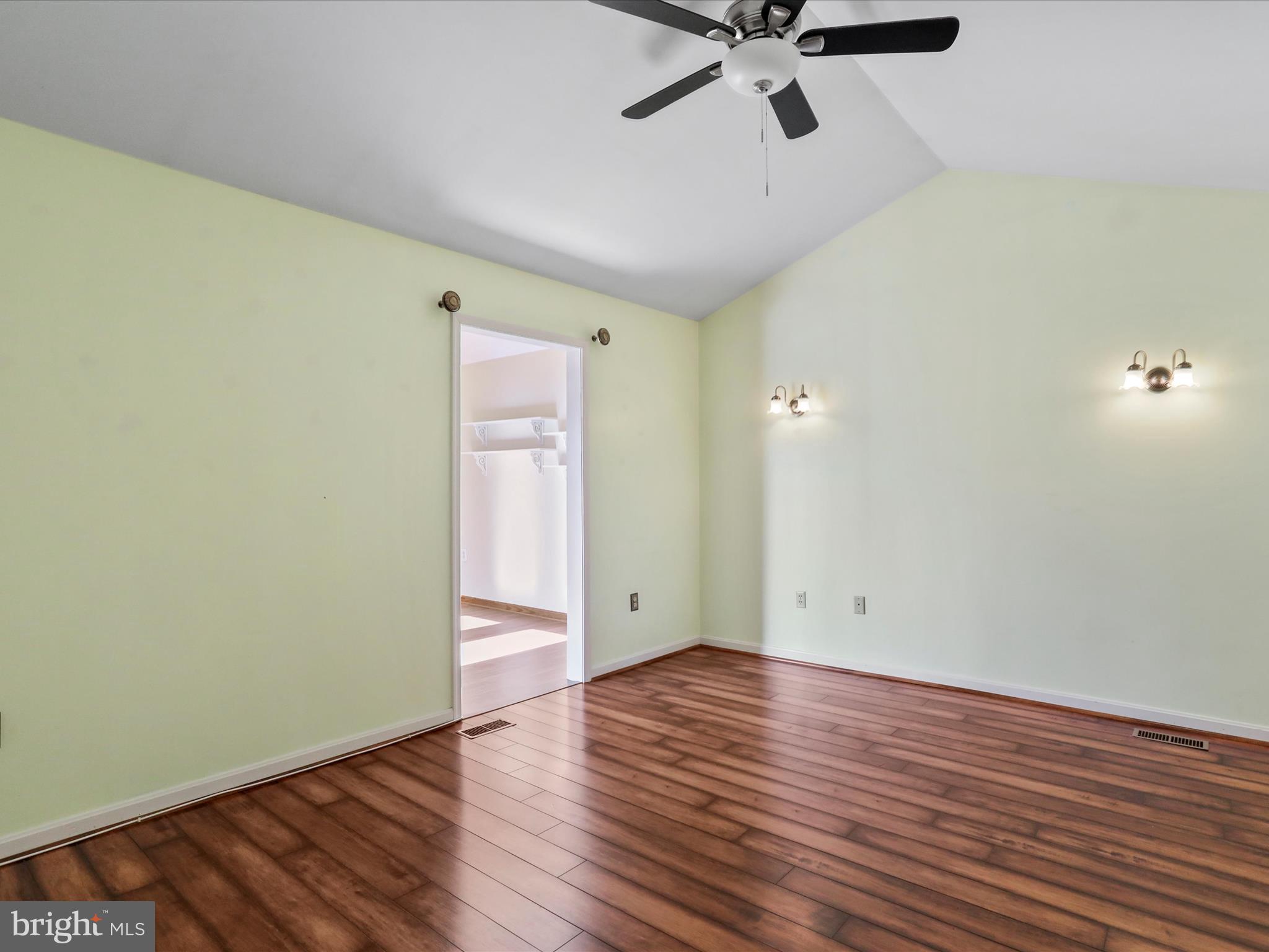 SPRING VALLEY - Residential