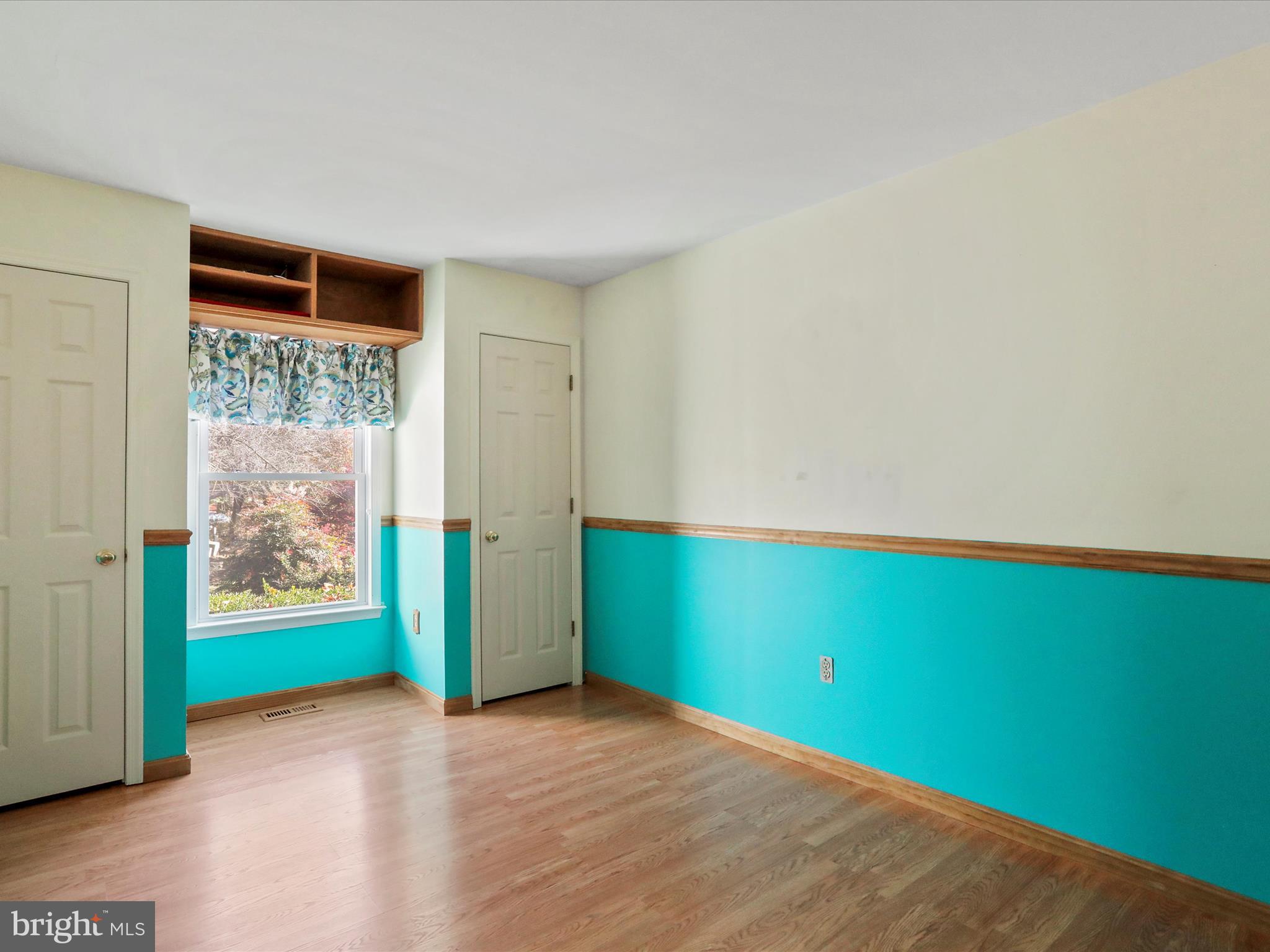 SPRING VALLEY - Residential