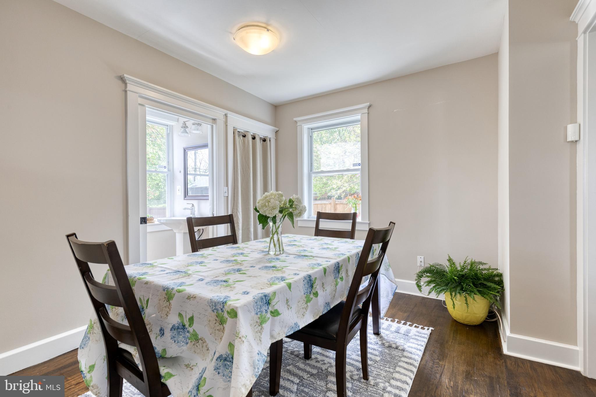 EDNOR GARDENS - LAKESIDE - Residential