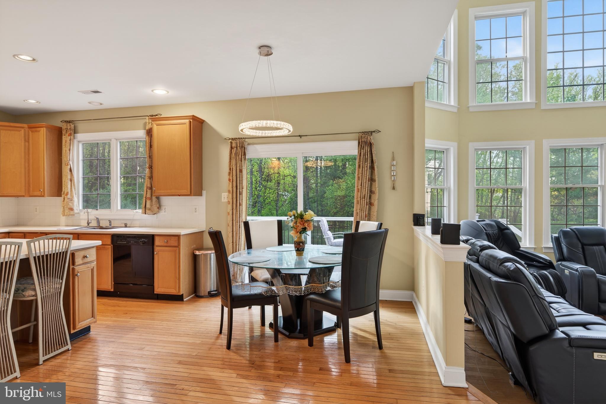 VALLEY FORGE WOODS - Residential