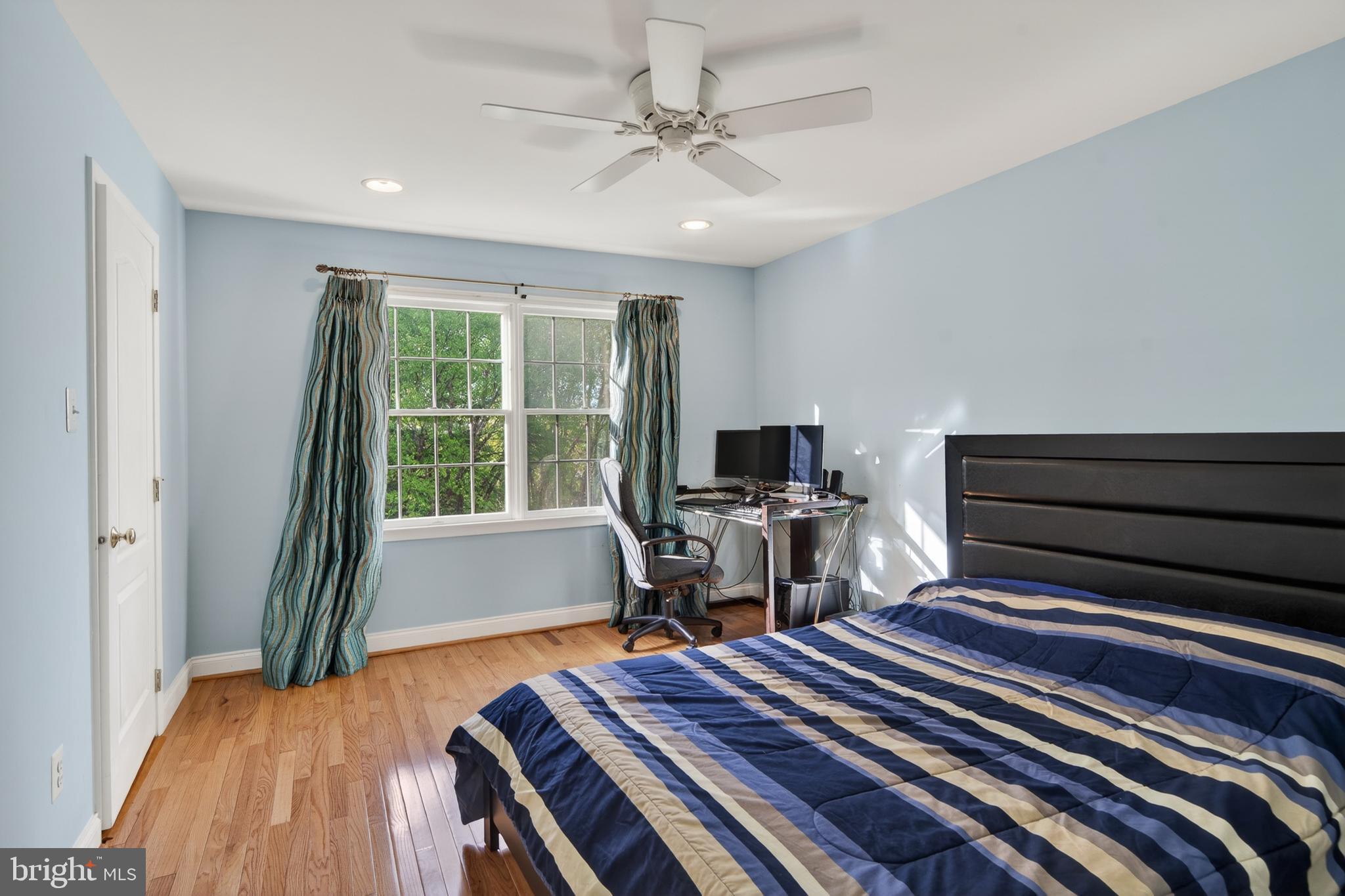 VALLEY FORGE WOODS - Residential