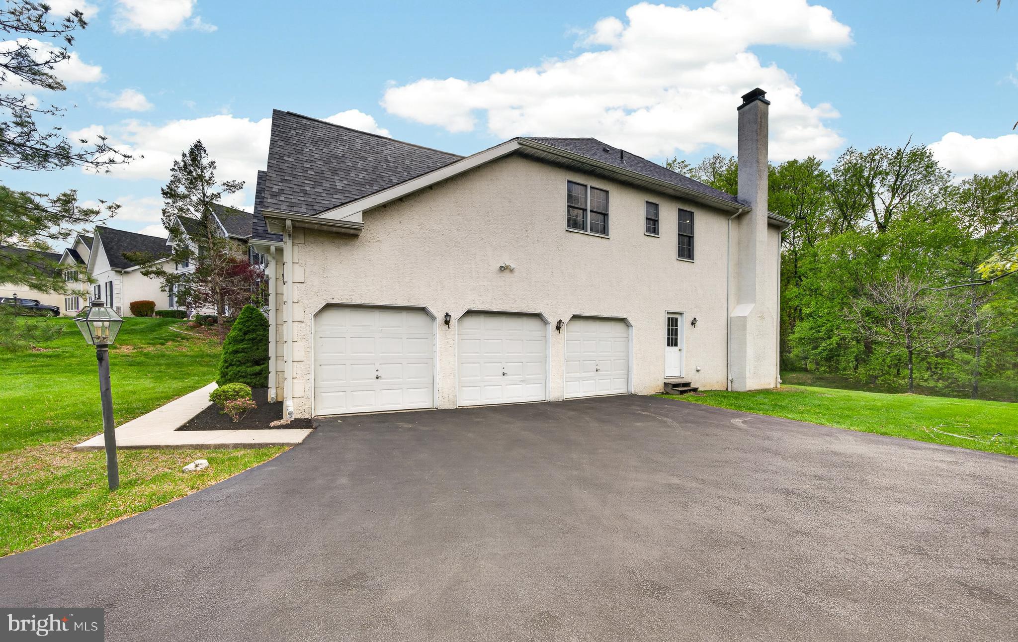 VALLEY FORGE WOODS - Residential