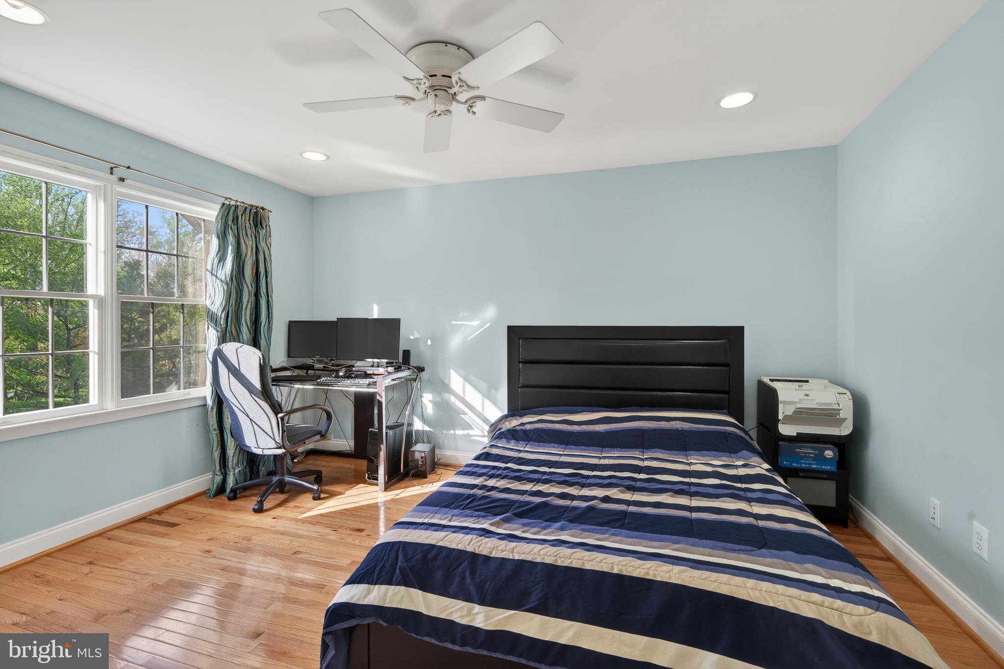 VALLEY FORGE WOODS - Residential