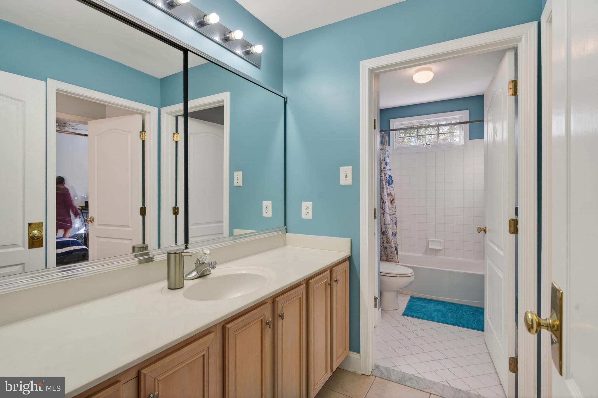 VALLEY FORGE WOODS - Residential