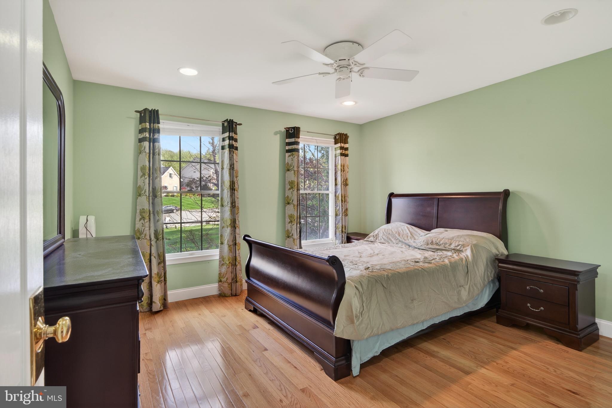 VALLEY FORGE WOODS - Residential