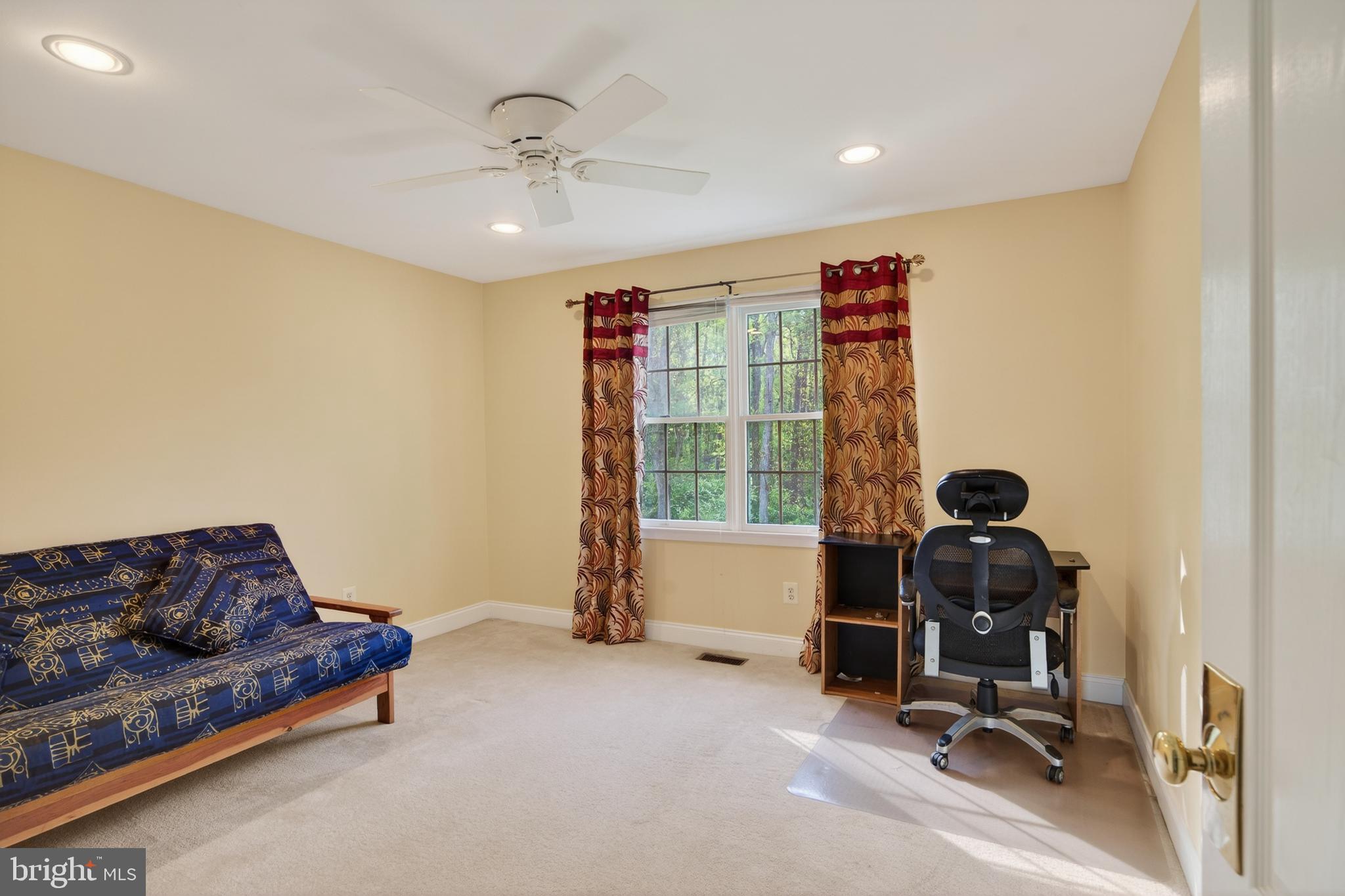 VALLEY FORGE WOODS - Residential