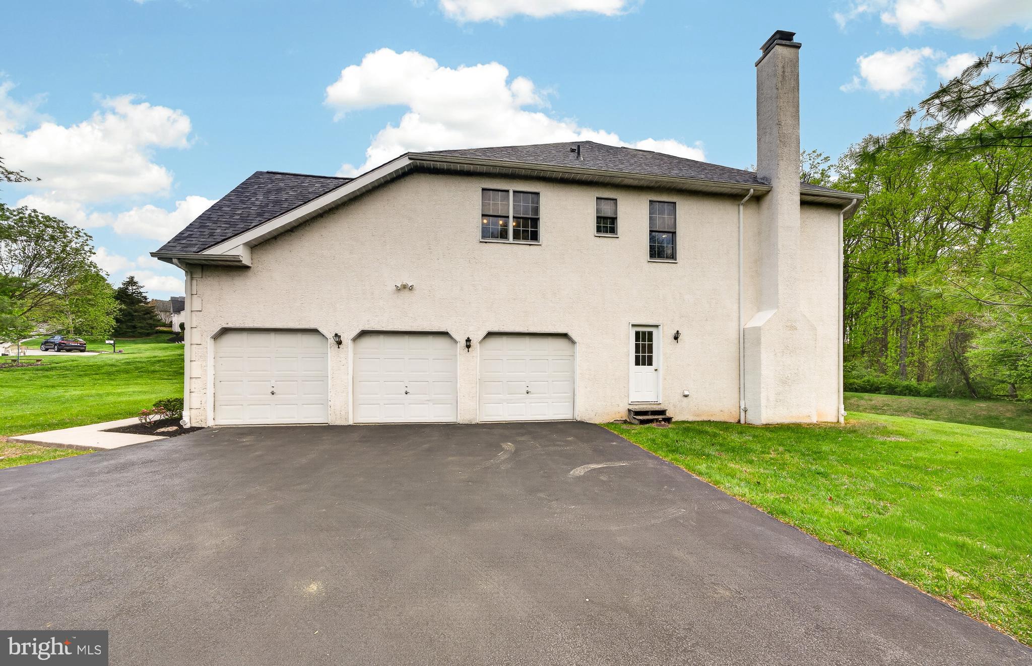 VALLEY FORGE WOODS - Residential