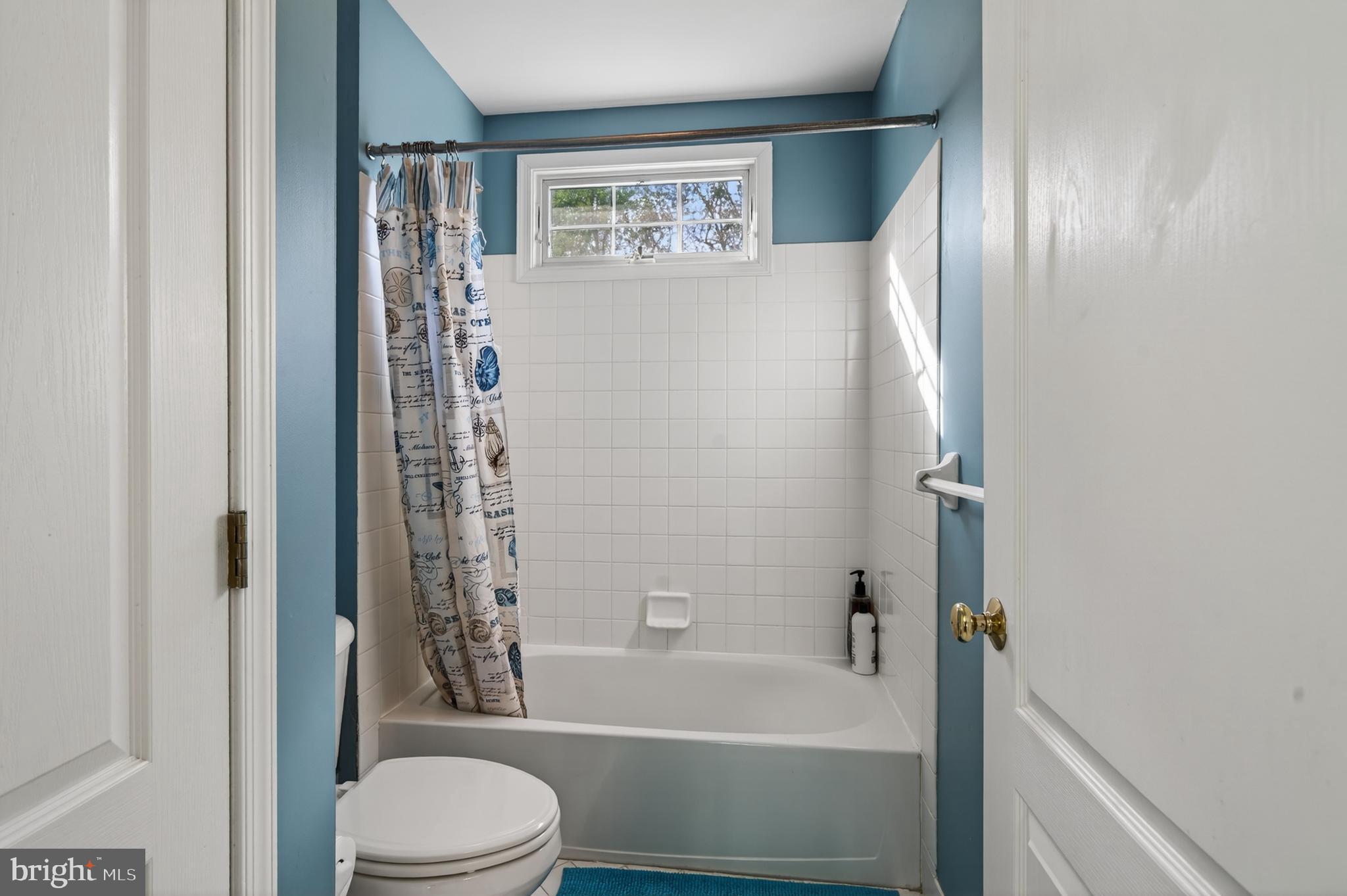 VALLEY FORGE WOODS - Residential