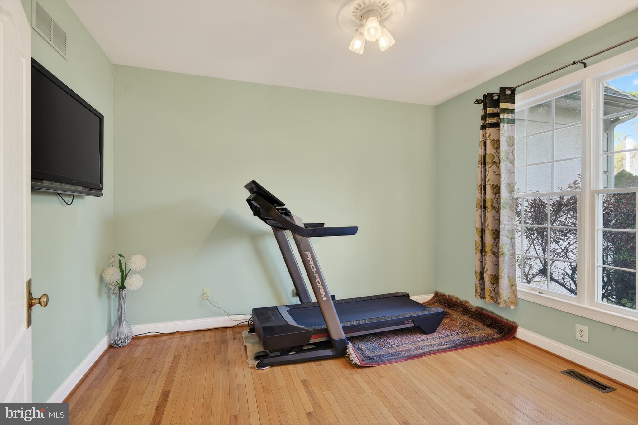 VALLEY FORGE WOODS - Residential