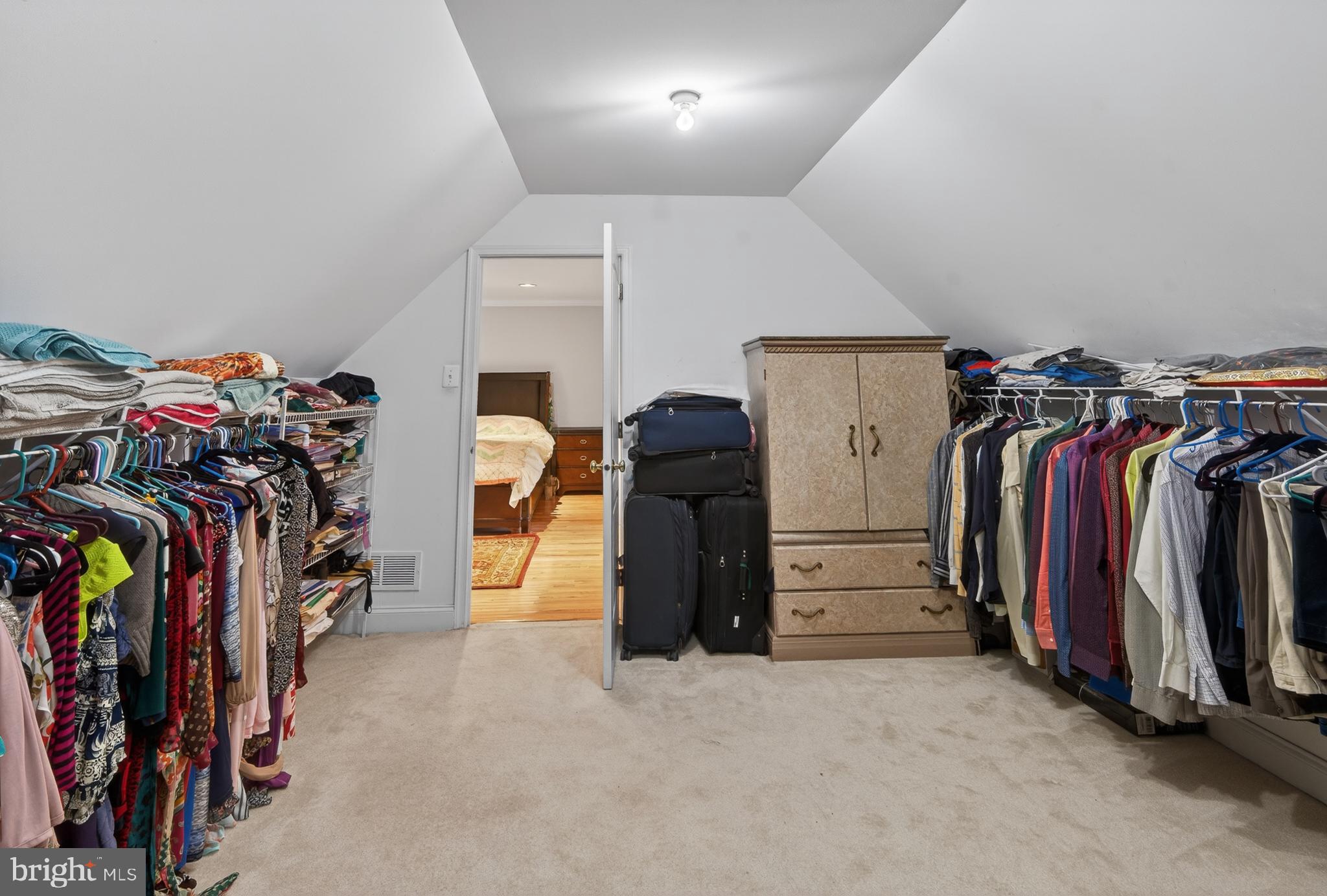 VALLEY FORGE WOODS - Residential