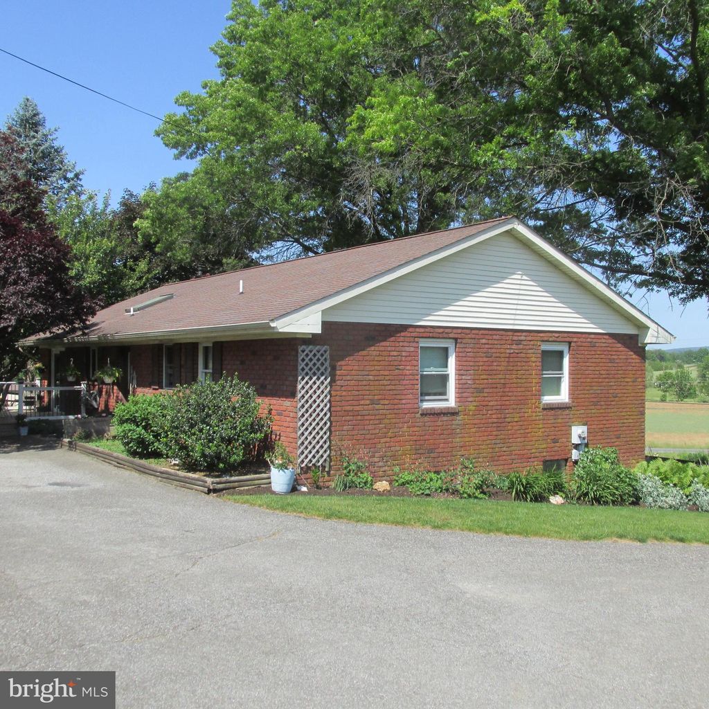 Photo of 6086 BEAVER DAM RD, NARVON, PA 17555 (MLS # PALA2035686)