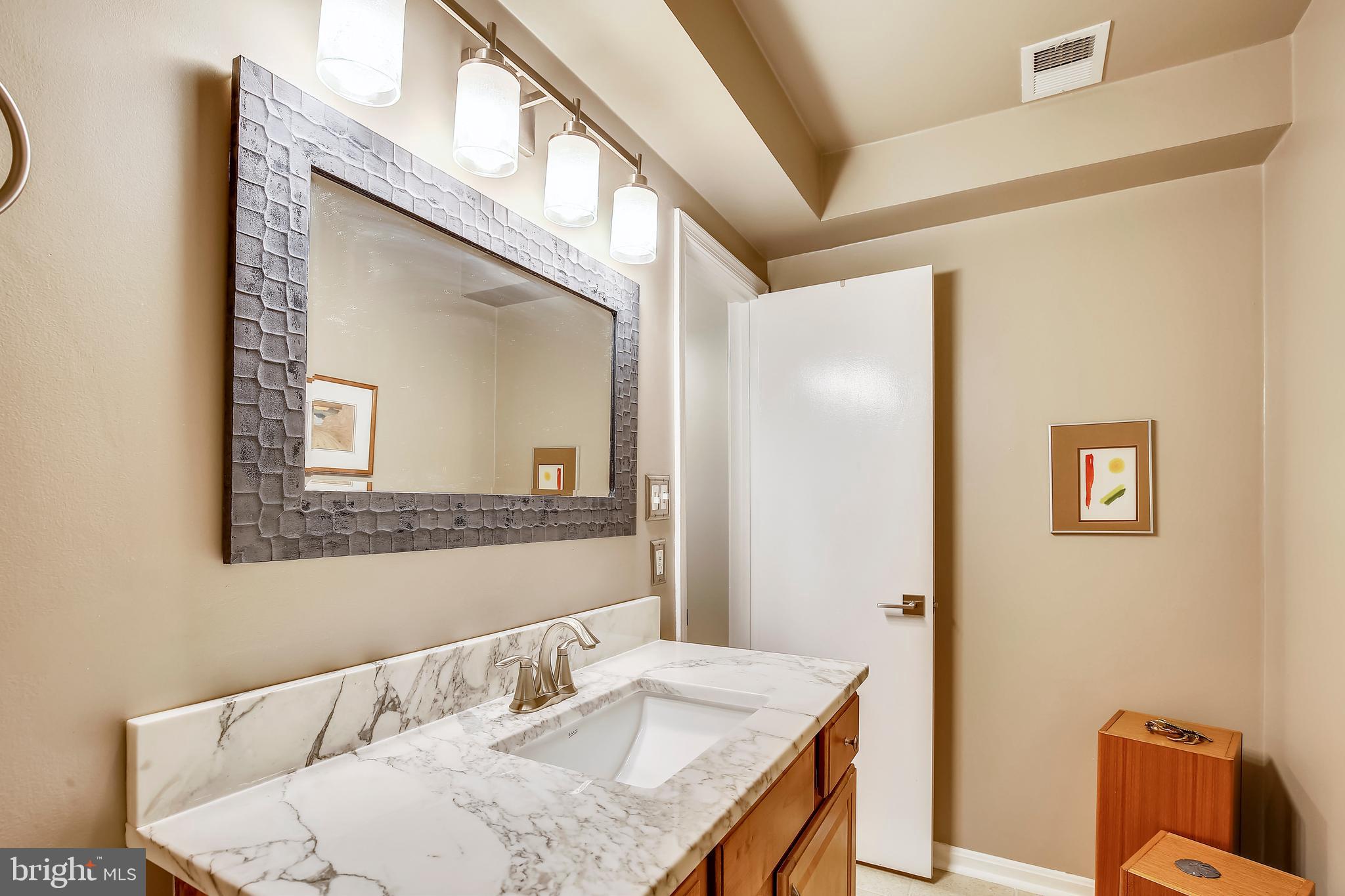 THE FOUR WINDS AT OAKTON - Residential