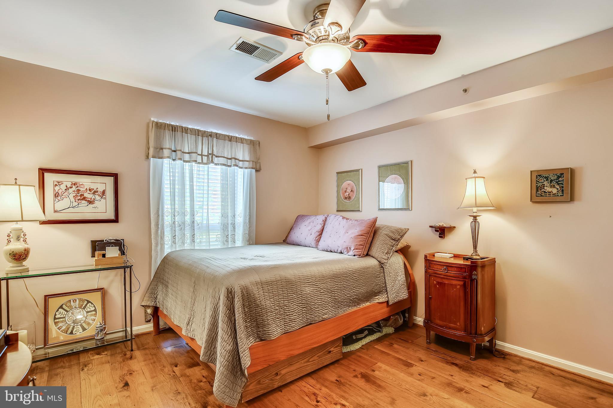 THE FOUR WINDS AT OAKTON - Residential