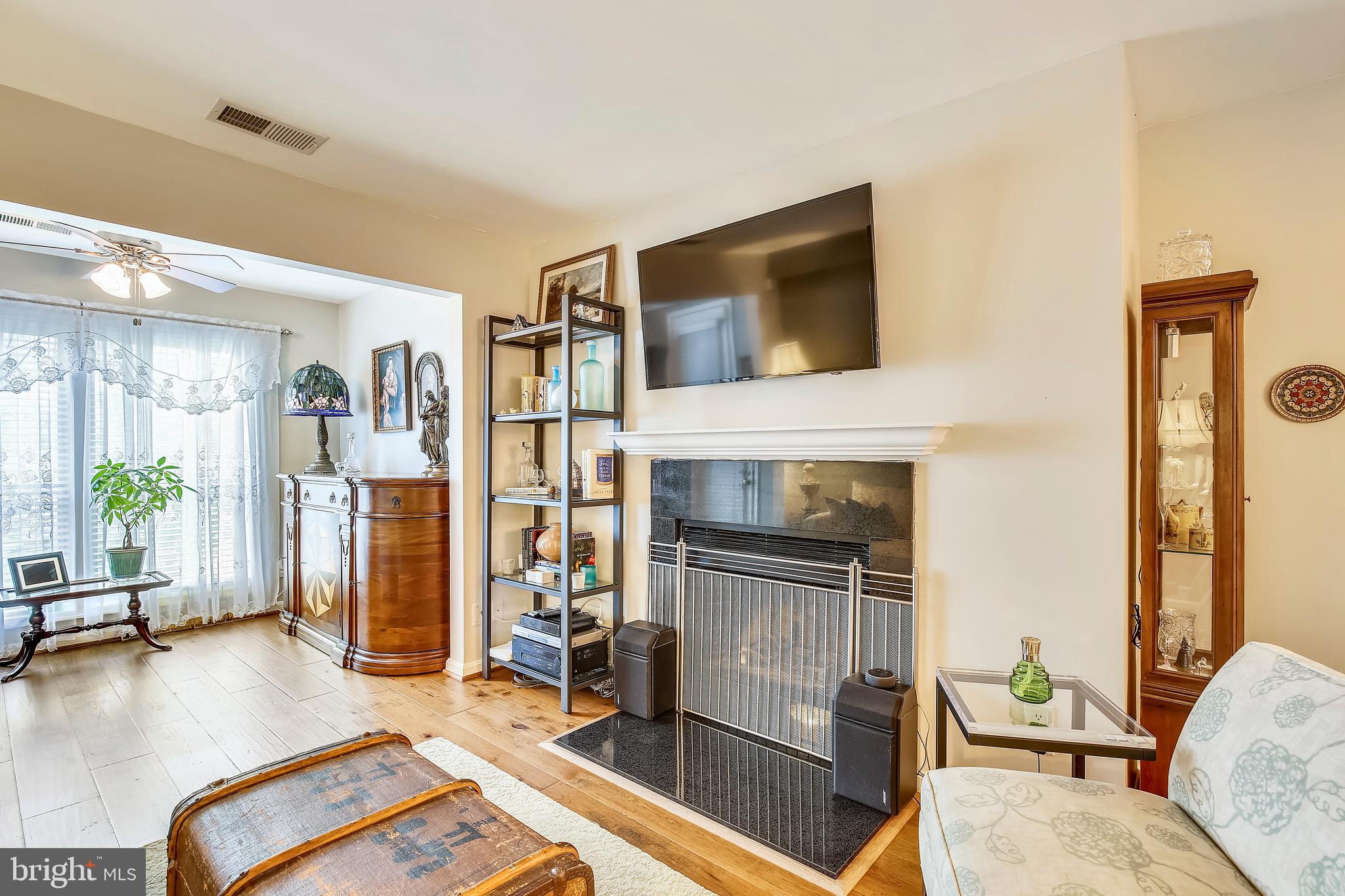 THE FOUR WINDS AT OAKTON - Residential