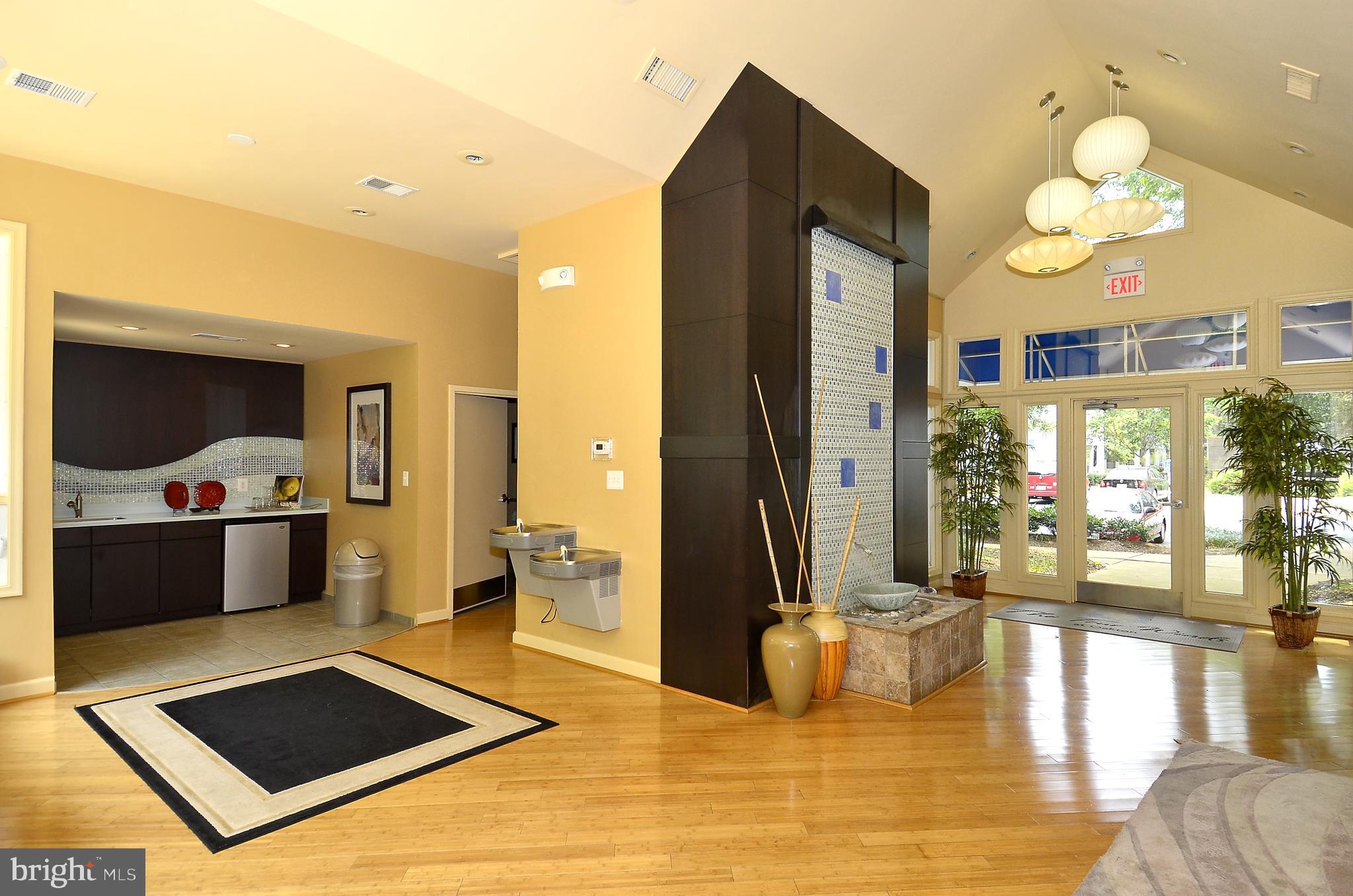 THE FOUR WINDS AT OAKTON - Residential