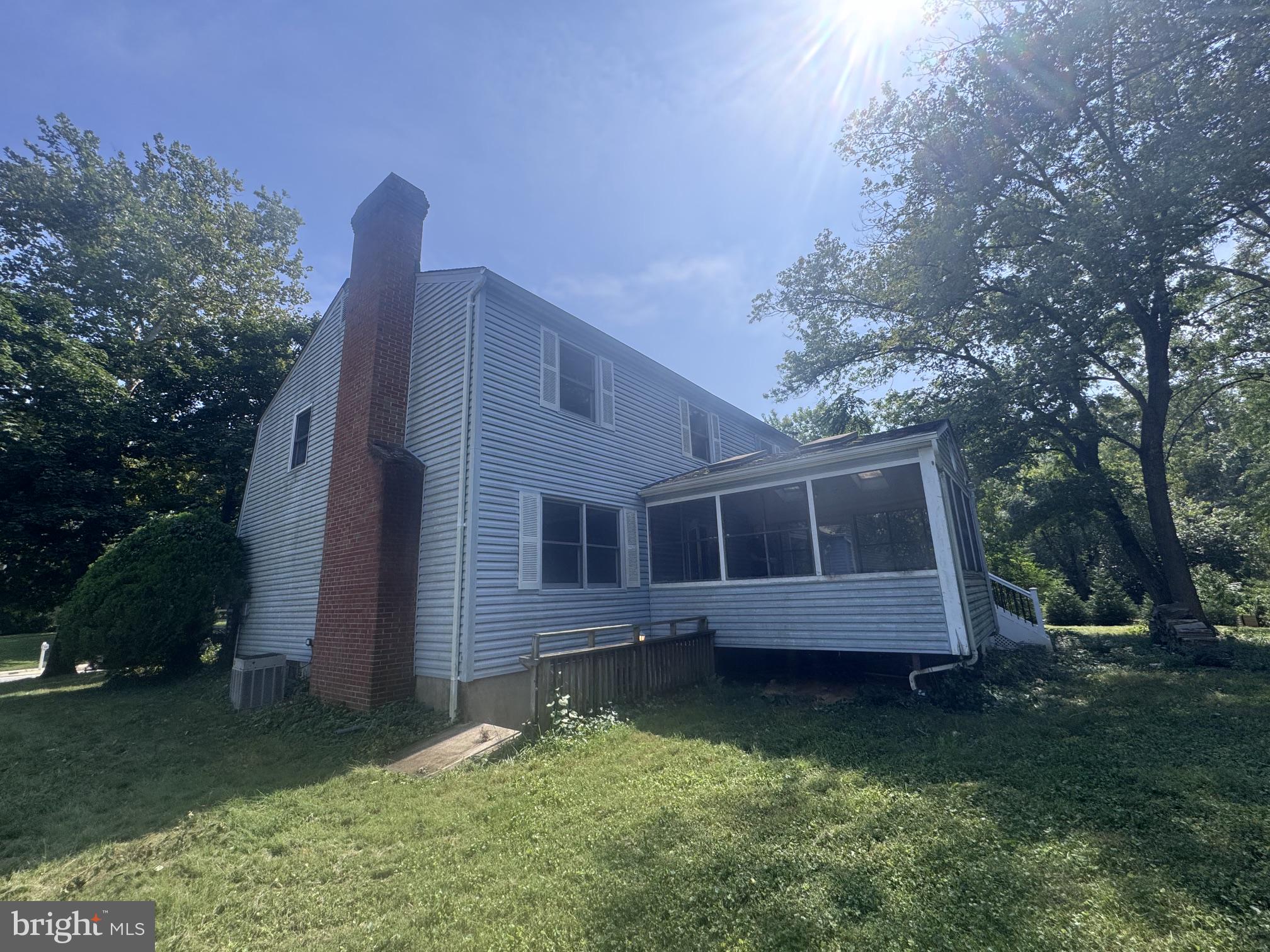 318 LYNWOOD DRIVE