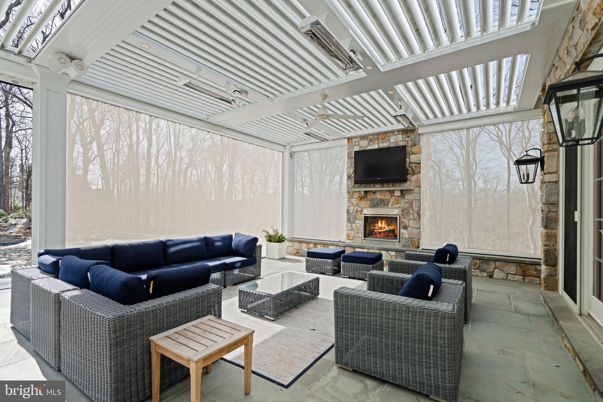 WINFIELD - Residential