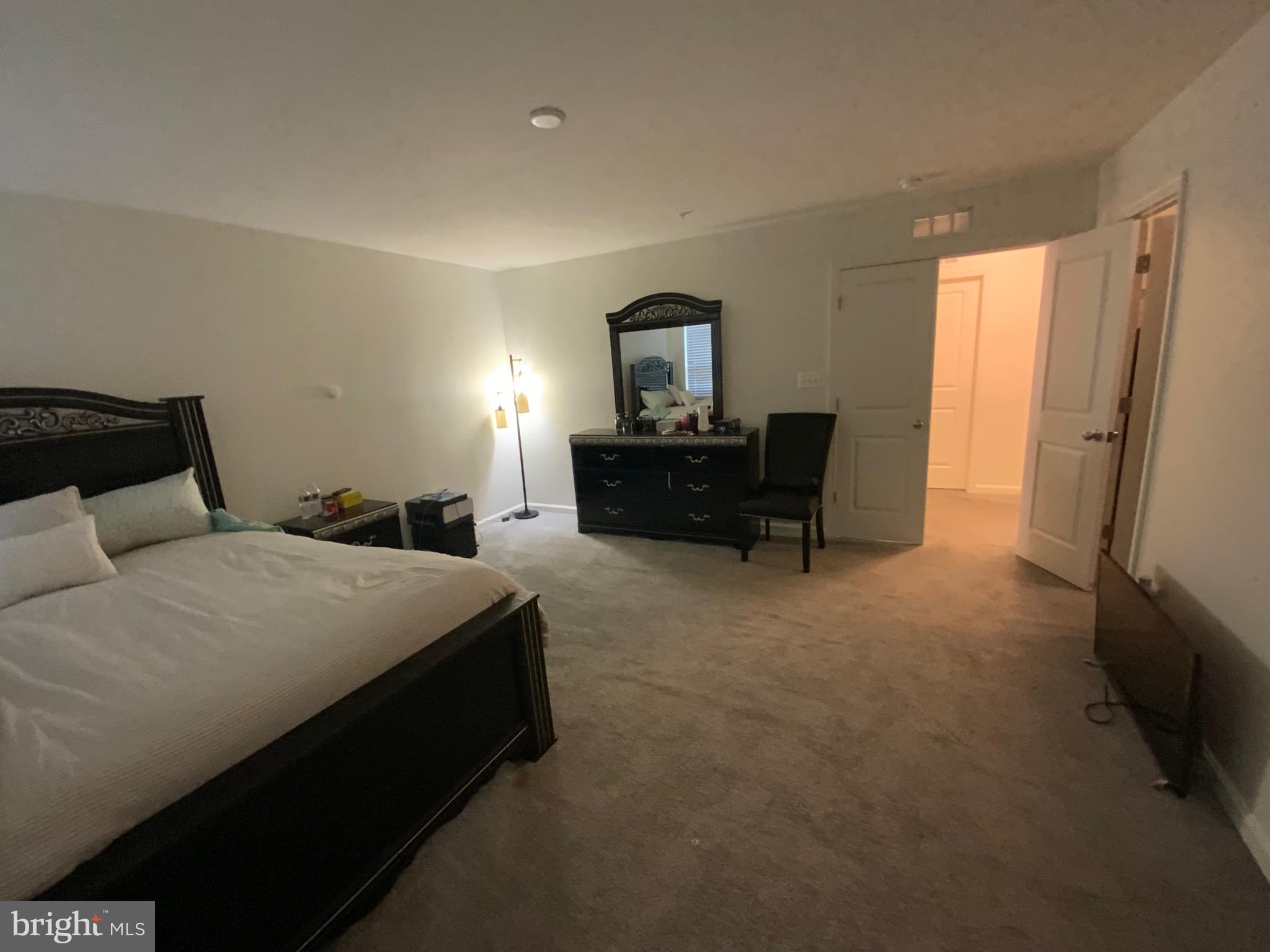 FOREST OAKS - Residential