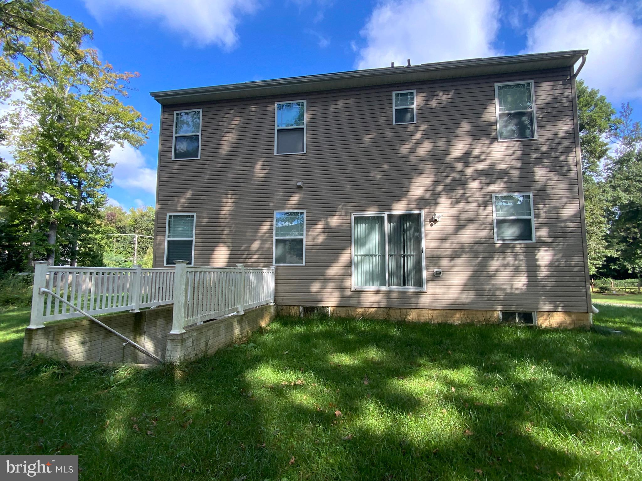 FOREST OAKS - Residential