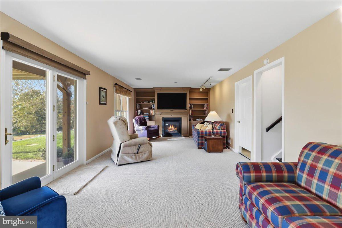 SUMMERFIELD AT ELVERSON - Residential