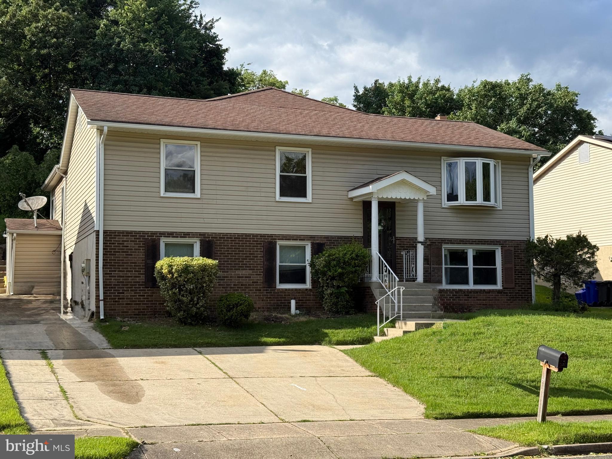 6208 CHEVERLY PARK DRIVE
