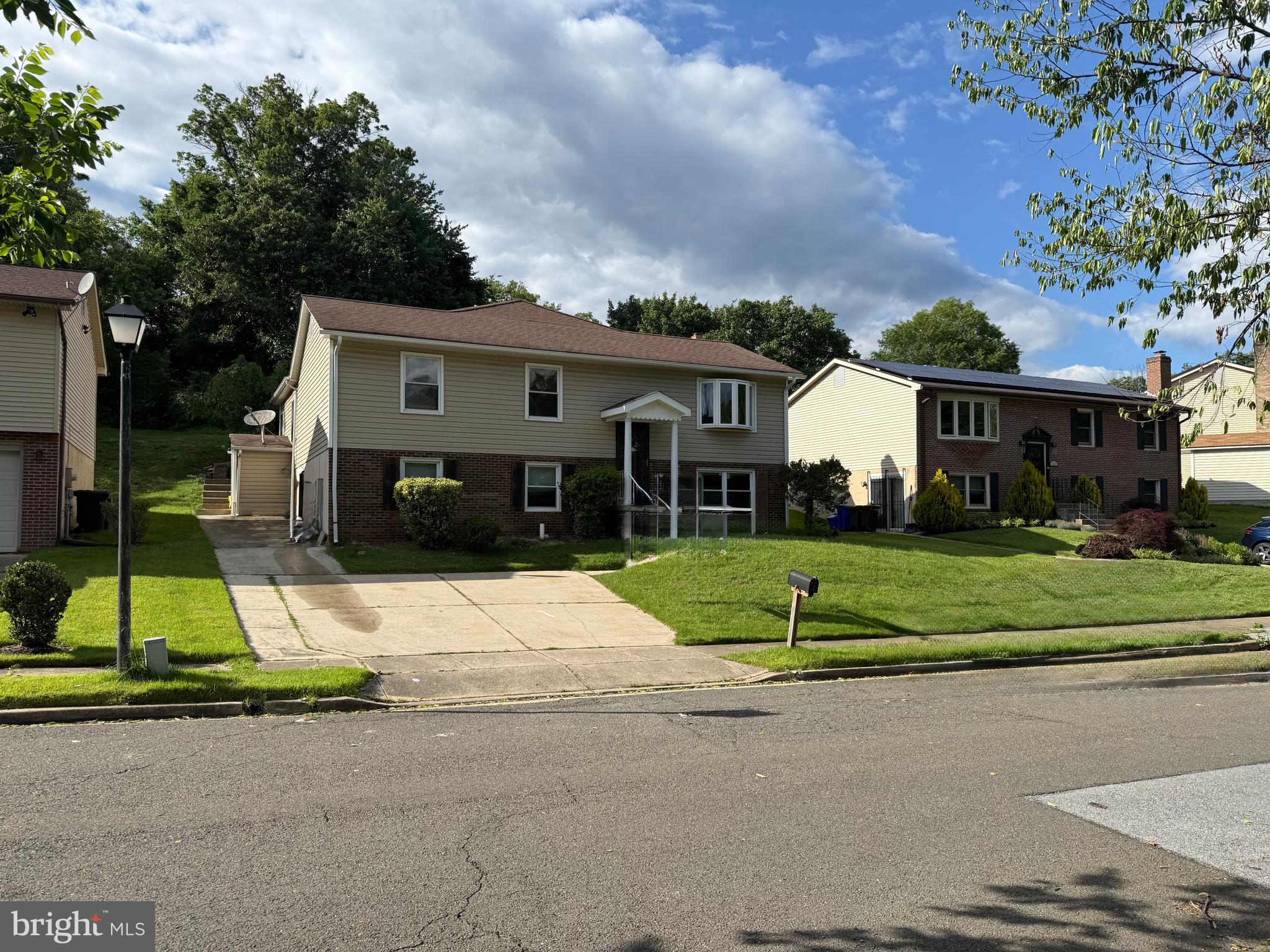 6208 CHEVERLY PARK DRIVE